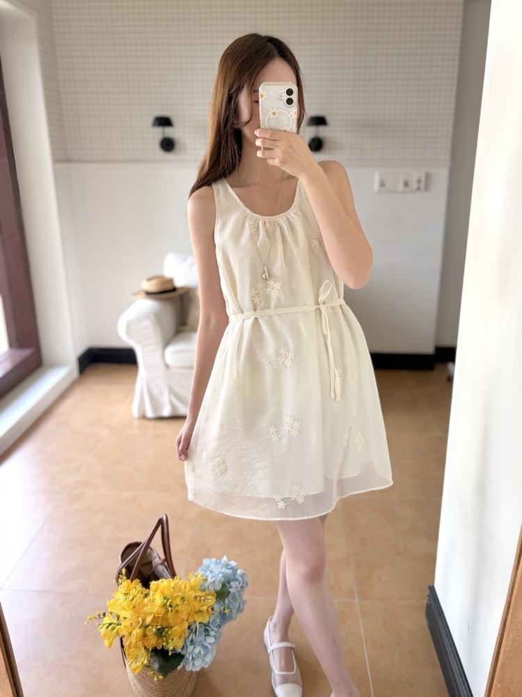 Fleur Embroidered Dress
