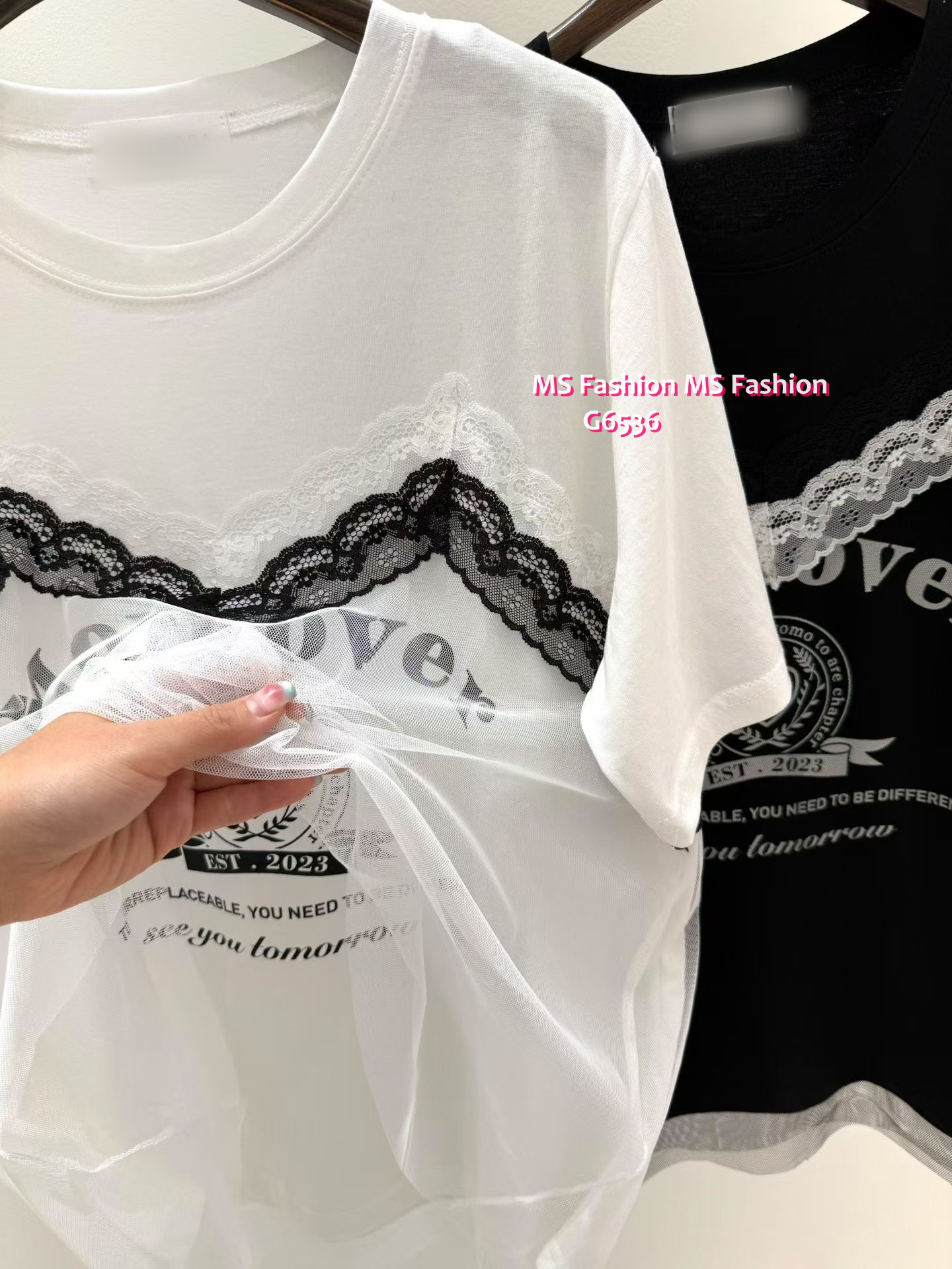 G6536 黑白配型格拼lace top