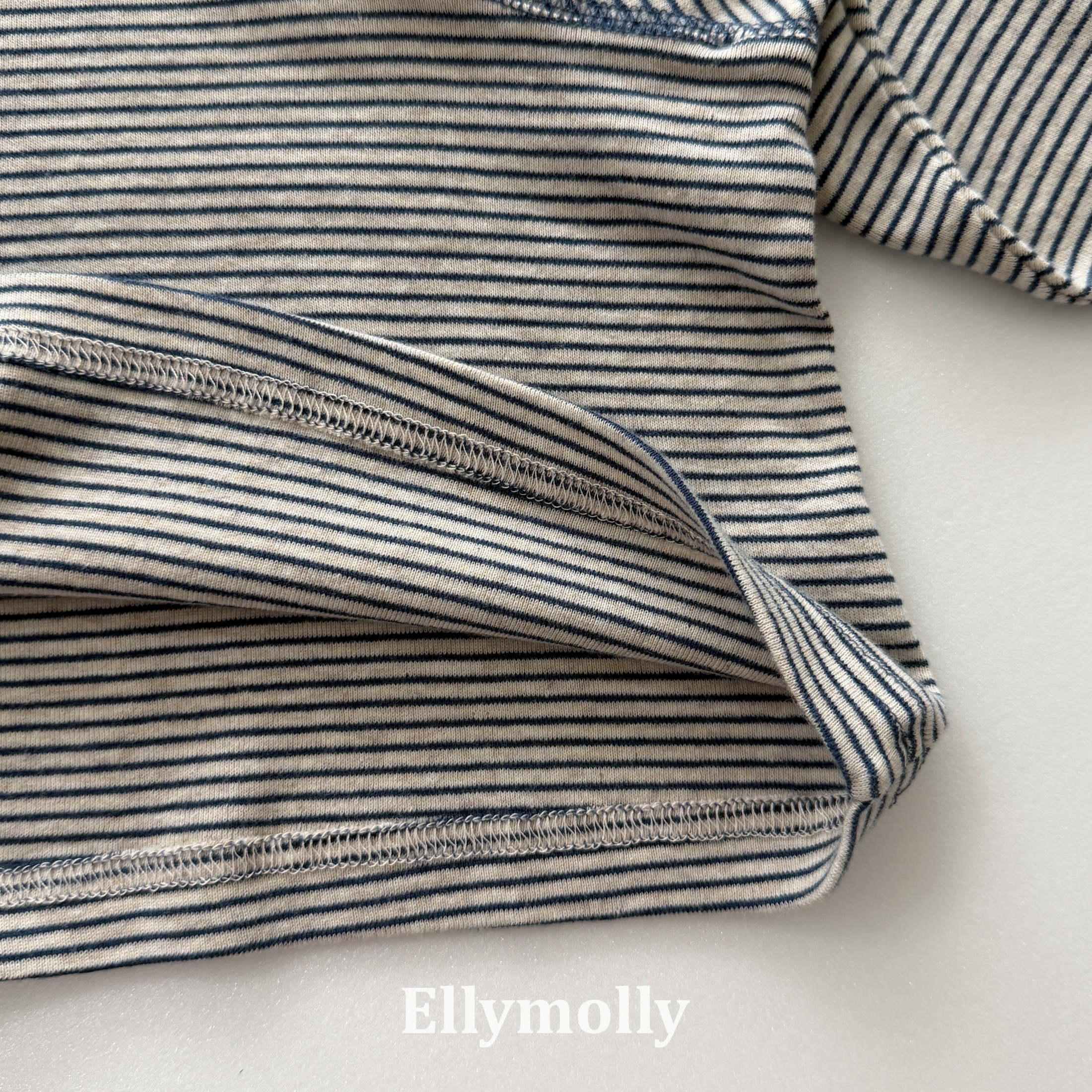 Ellymolly | Worth It Chain T-shirt