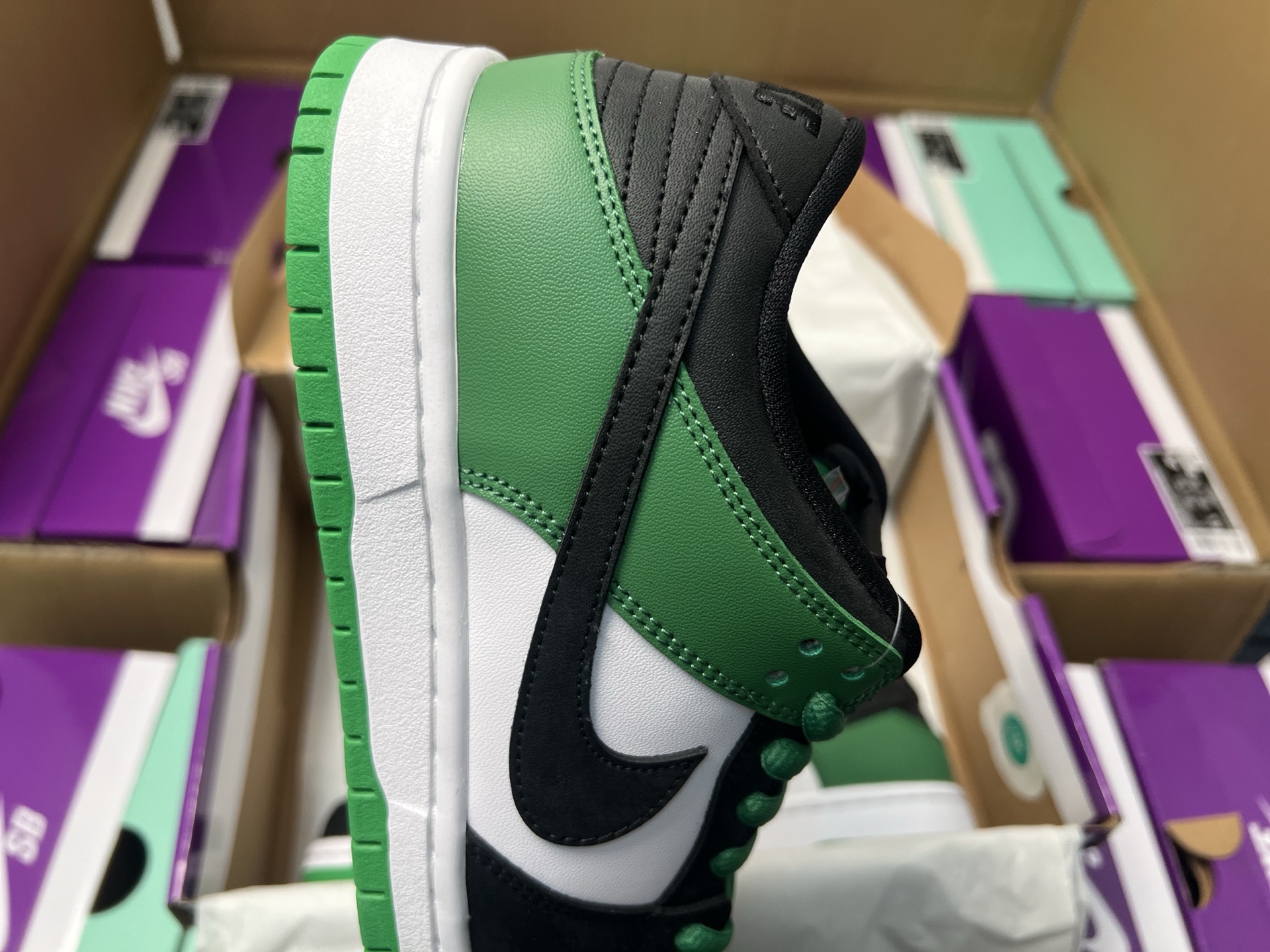 Nike SB Dunk Low Pro 