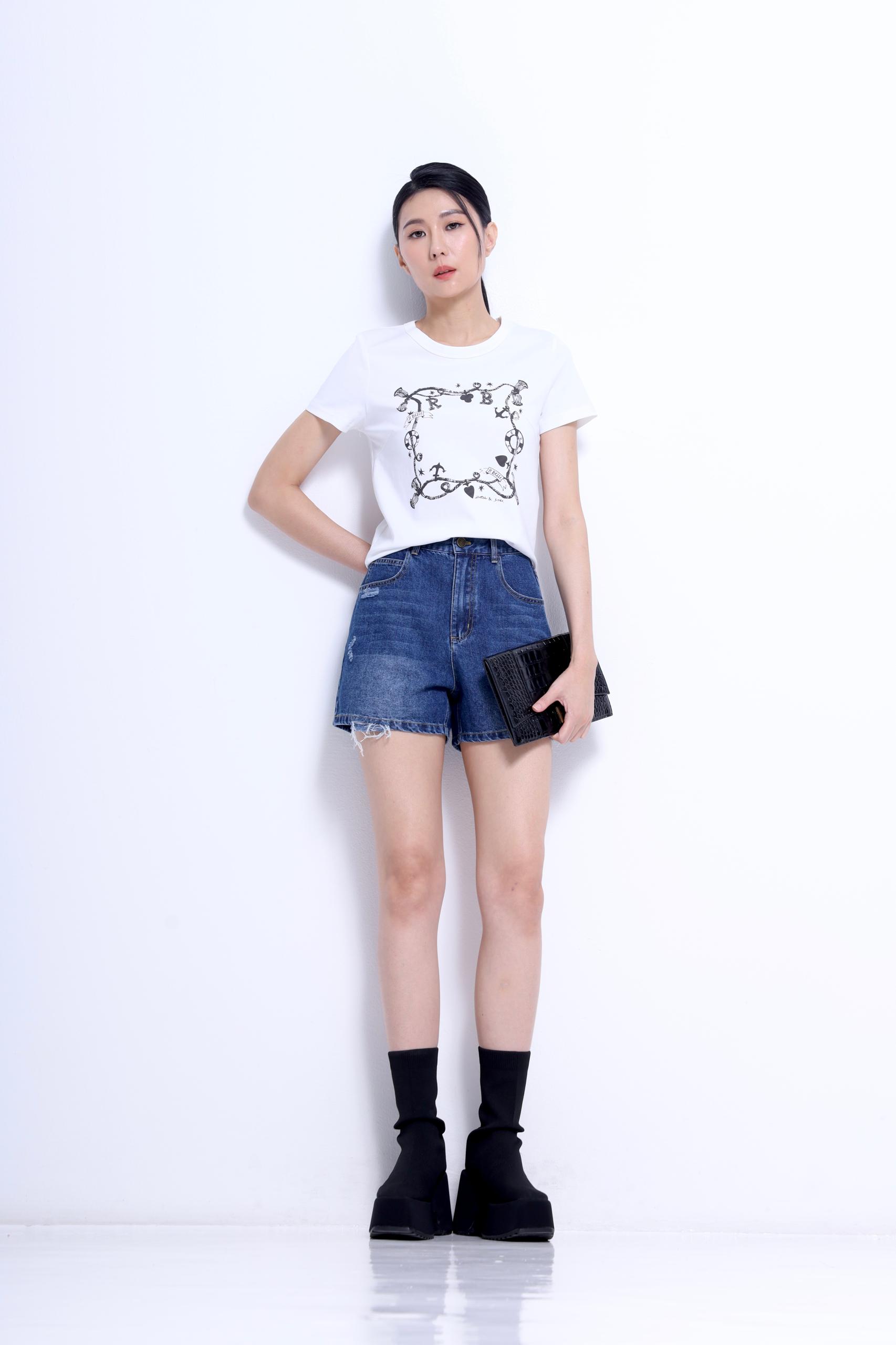 CP1673 SELF-DRAFTED HALF ELASTIC SHORT JEAN