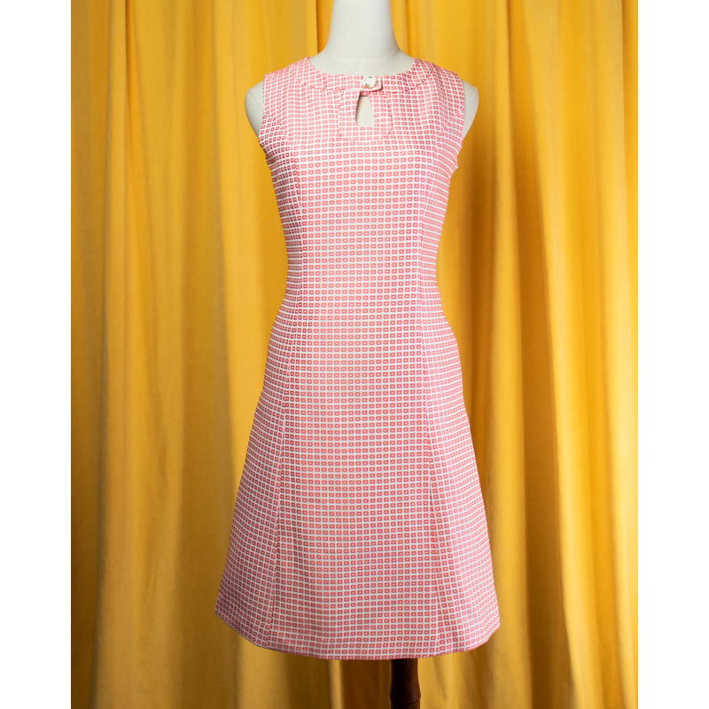 (Ready-Made) 1960s MOD Pink Raised Geometric Pattern Shift Dress (FM138)