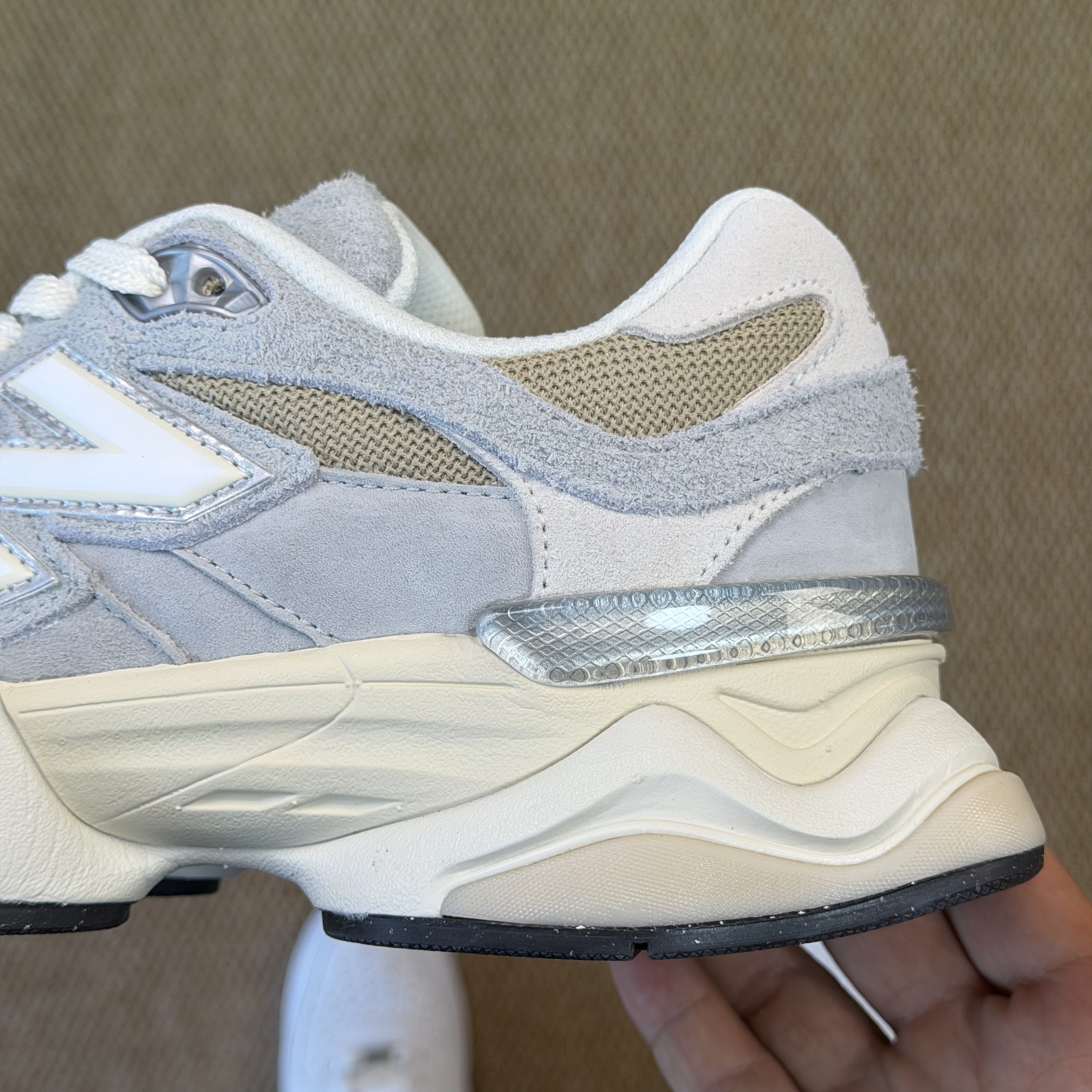 New Balance 9060 U9060440