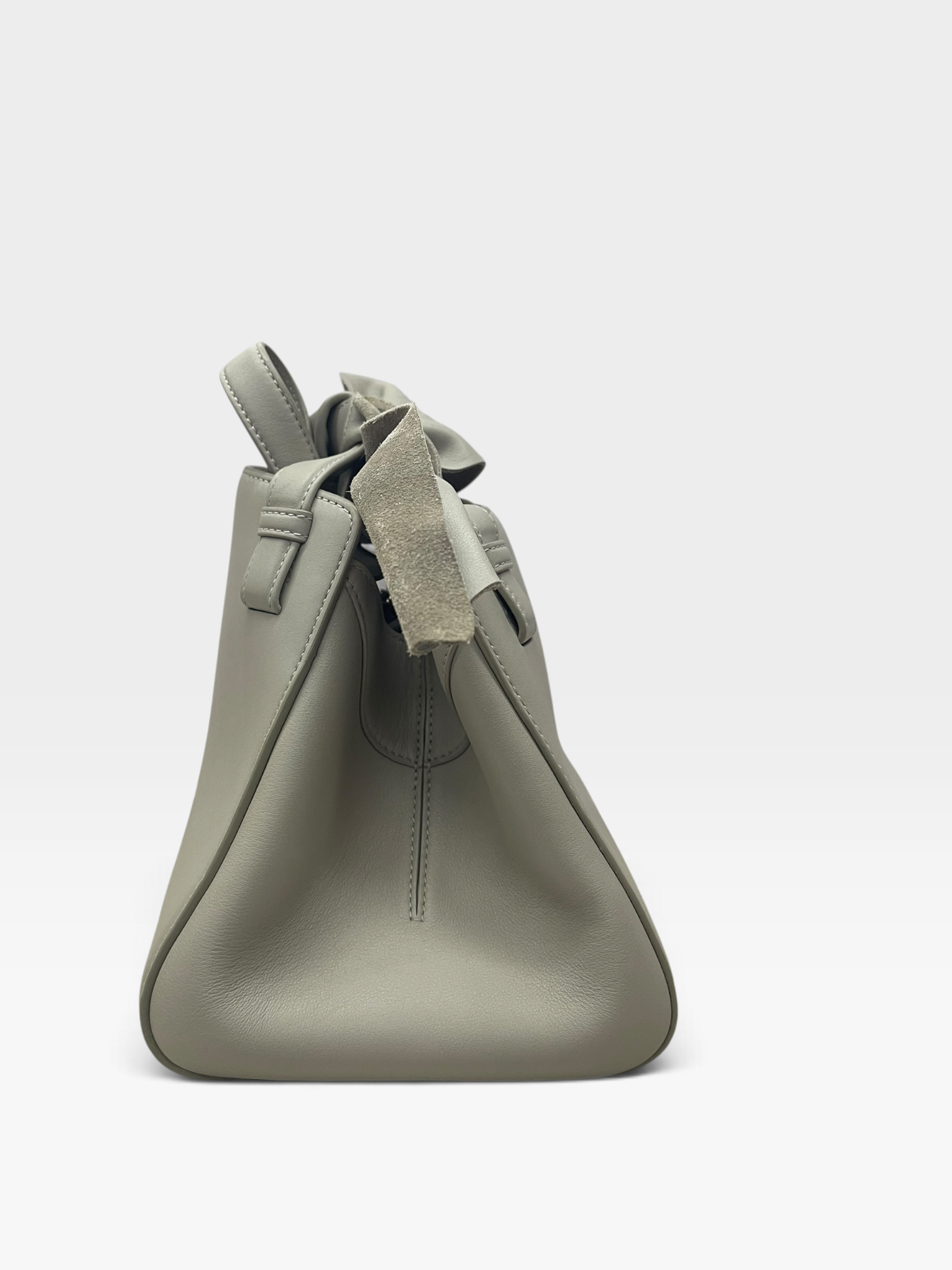Pre-Owned LOEWE Hammock Nugget / Product Code: 093002