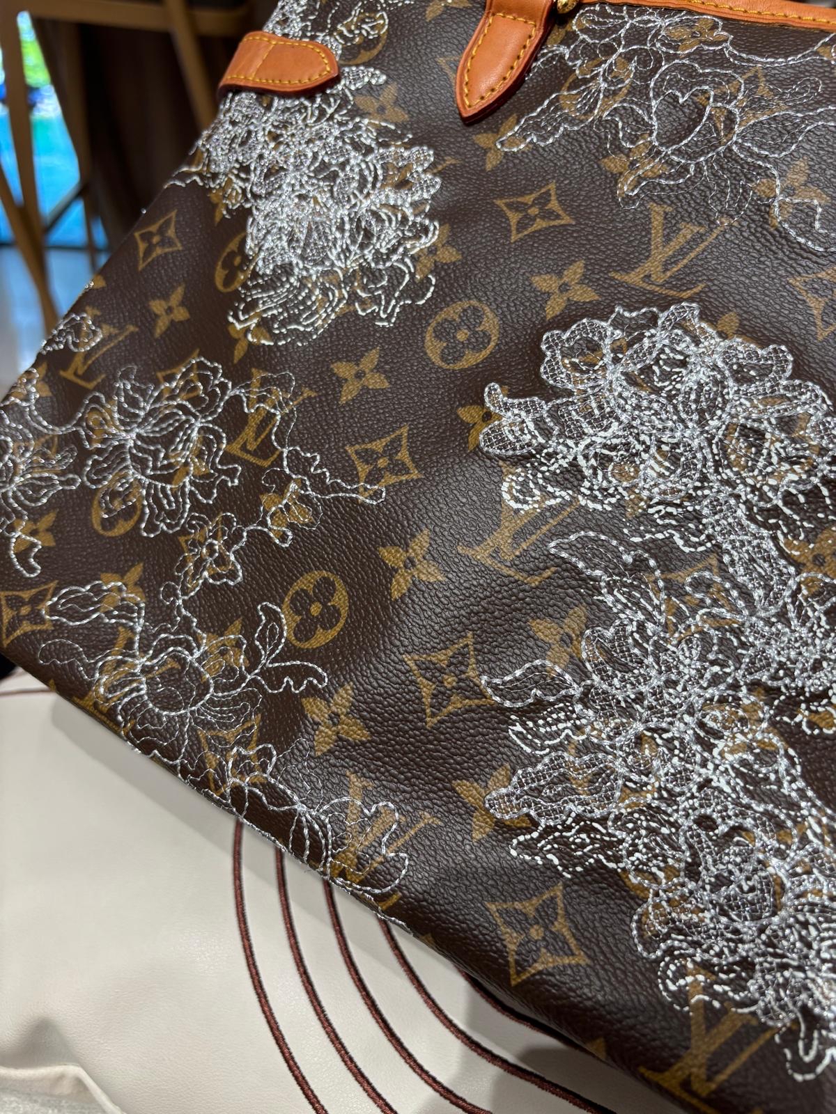 Lv Dentelle Batignolles Horizontal Tote M95400 Louis Vuitton 2007 限量繡花典藏款 100%Authentic, 95%New✅tap booklet✅dust bag