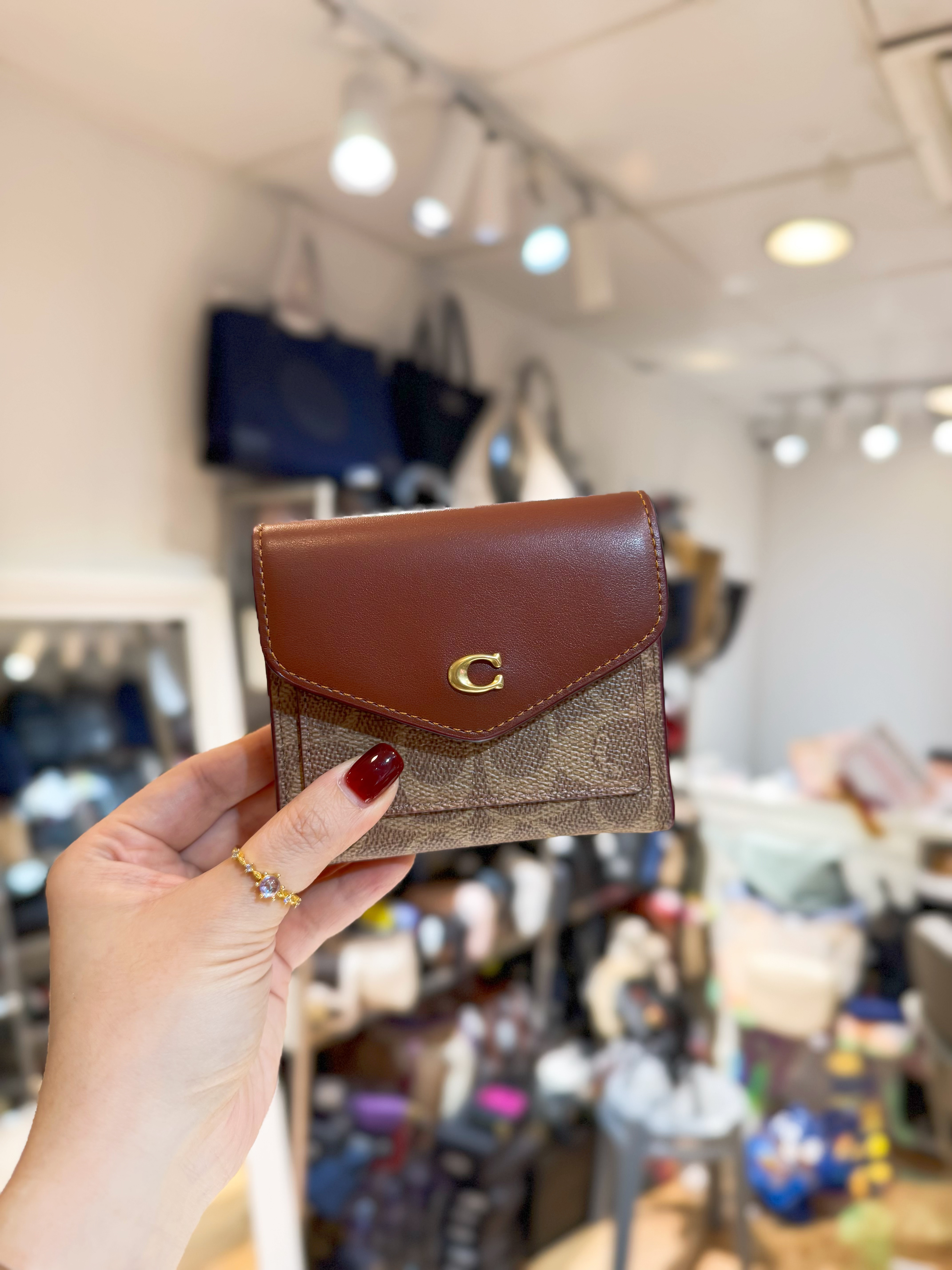 Coach Wyn wallet logo/m