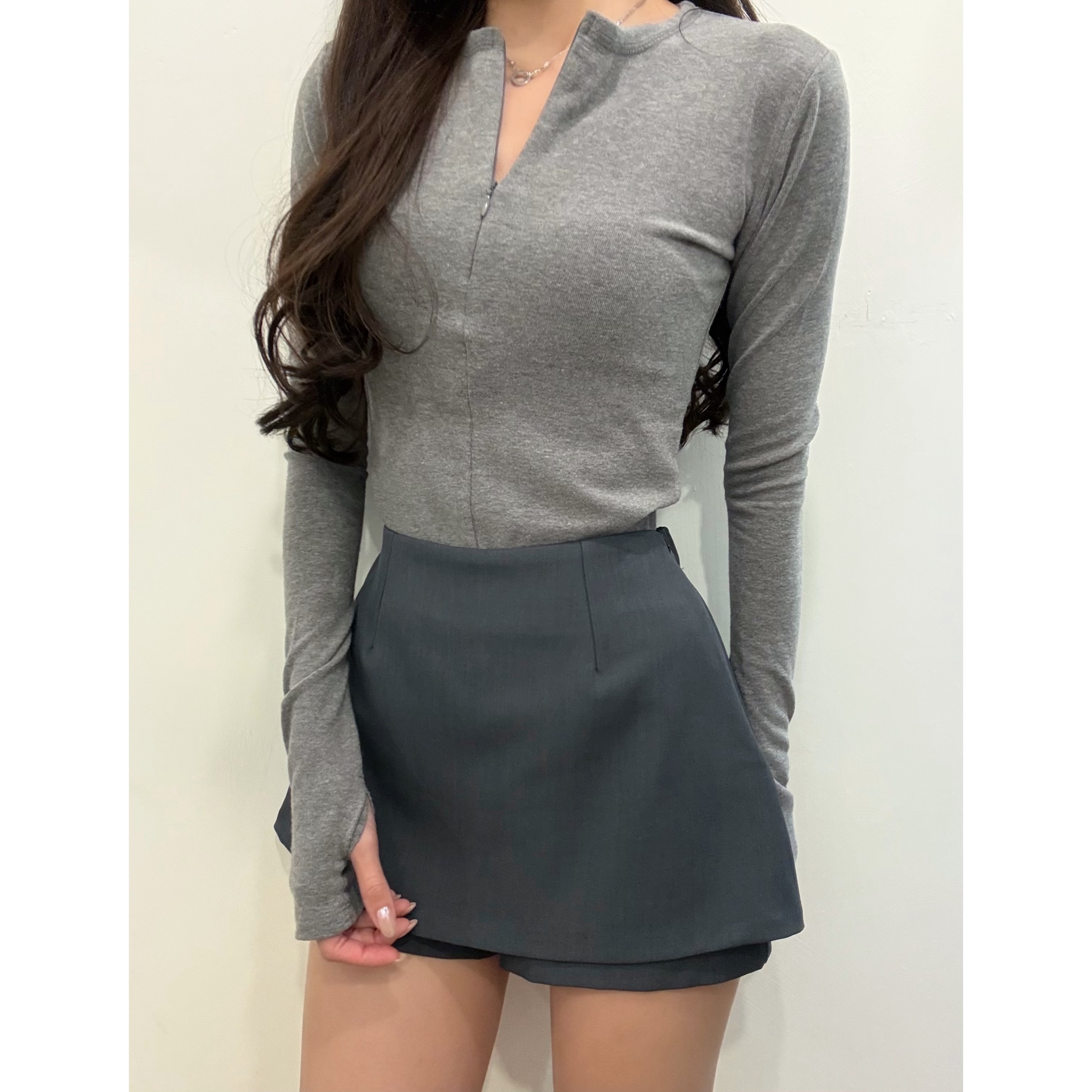 新品價及新年前收貨2月3號8PM截單💛《ZIPPER LS TOP》 2602D