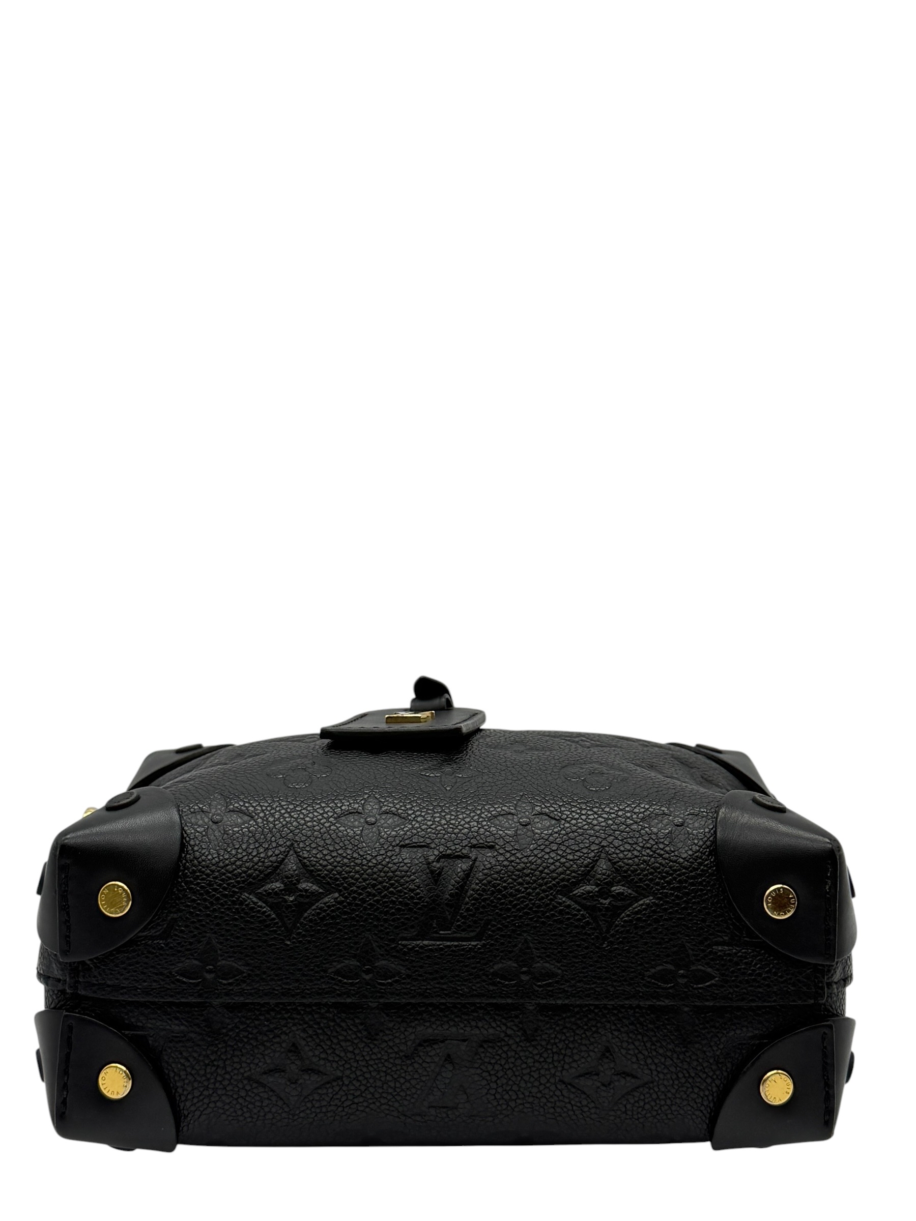 Pre-Owned LV Petite Malle / Product Code: 26060104