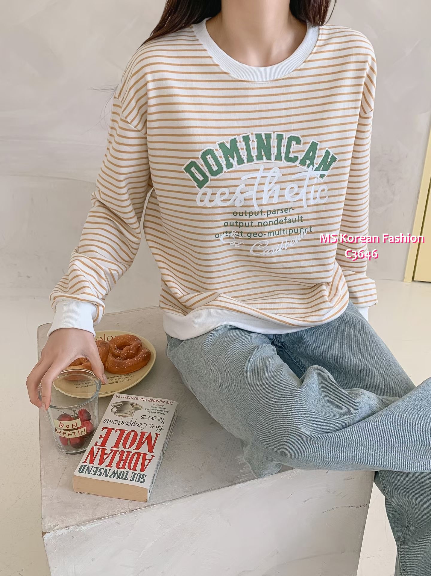 C3646 韓國🇰🇷靚色橫間字母print top