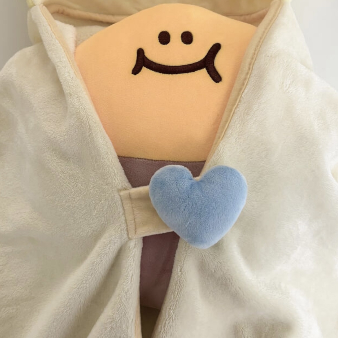 [SECOND MORNING] Lemony Hooded Blanket