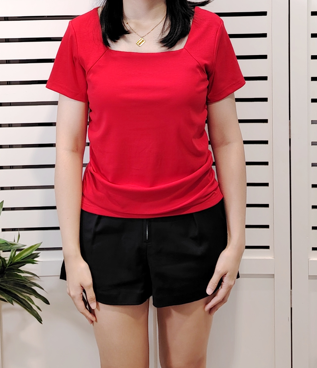M5080 Square Collar Slim Tee