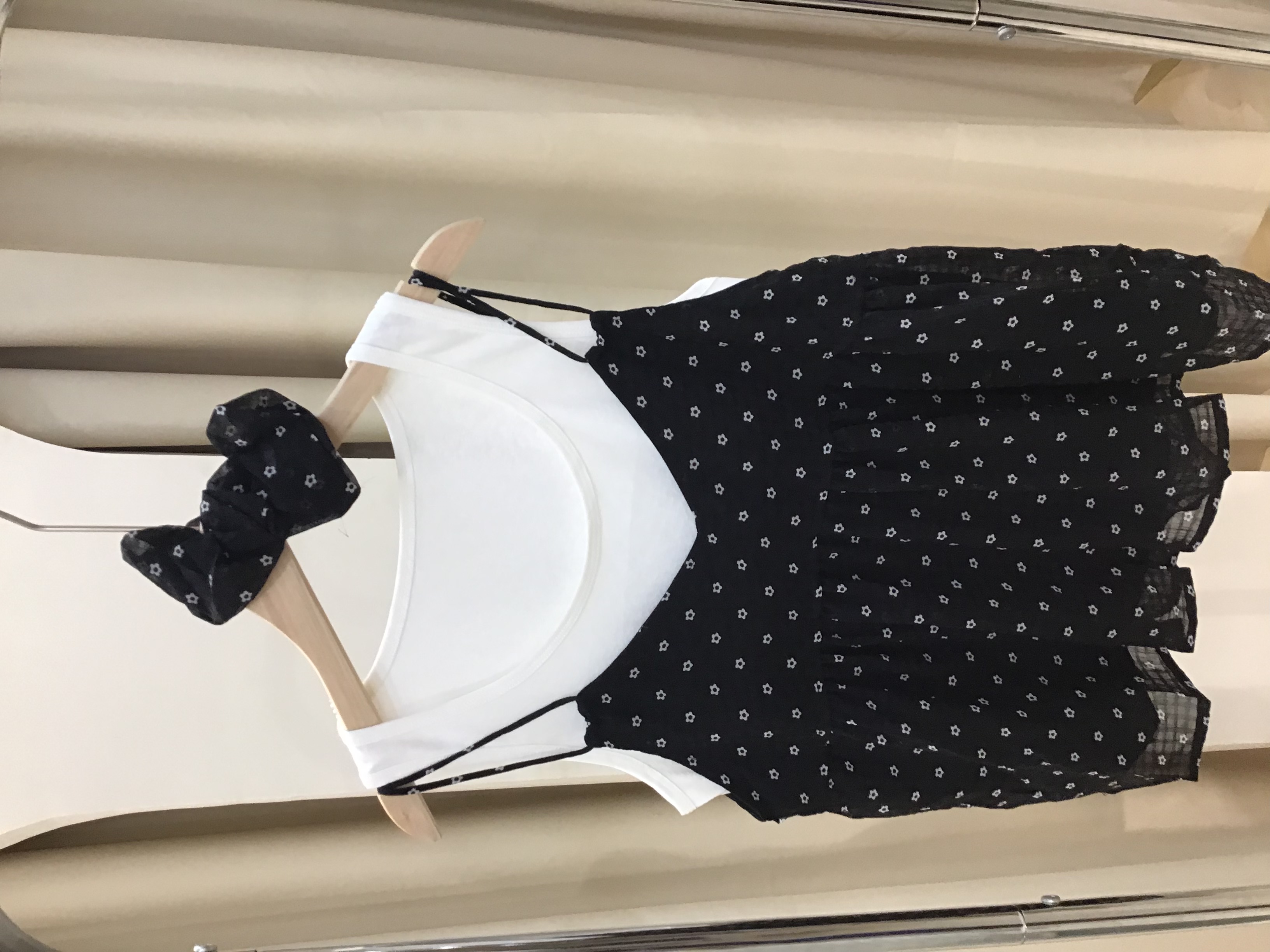 V领碎花吊带背心三件套