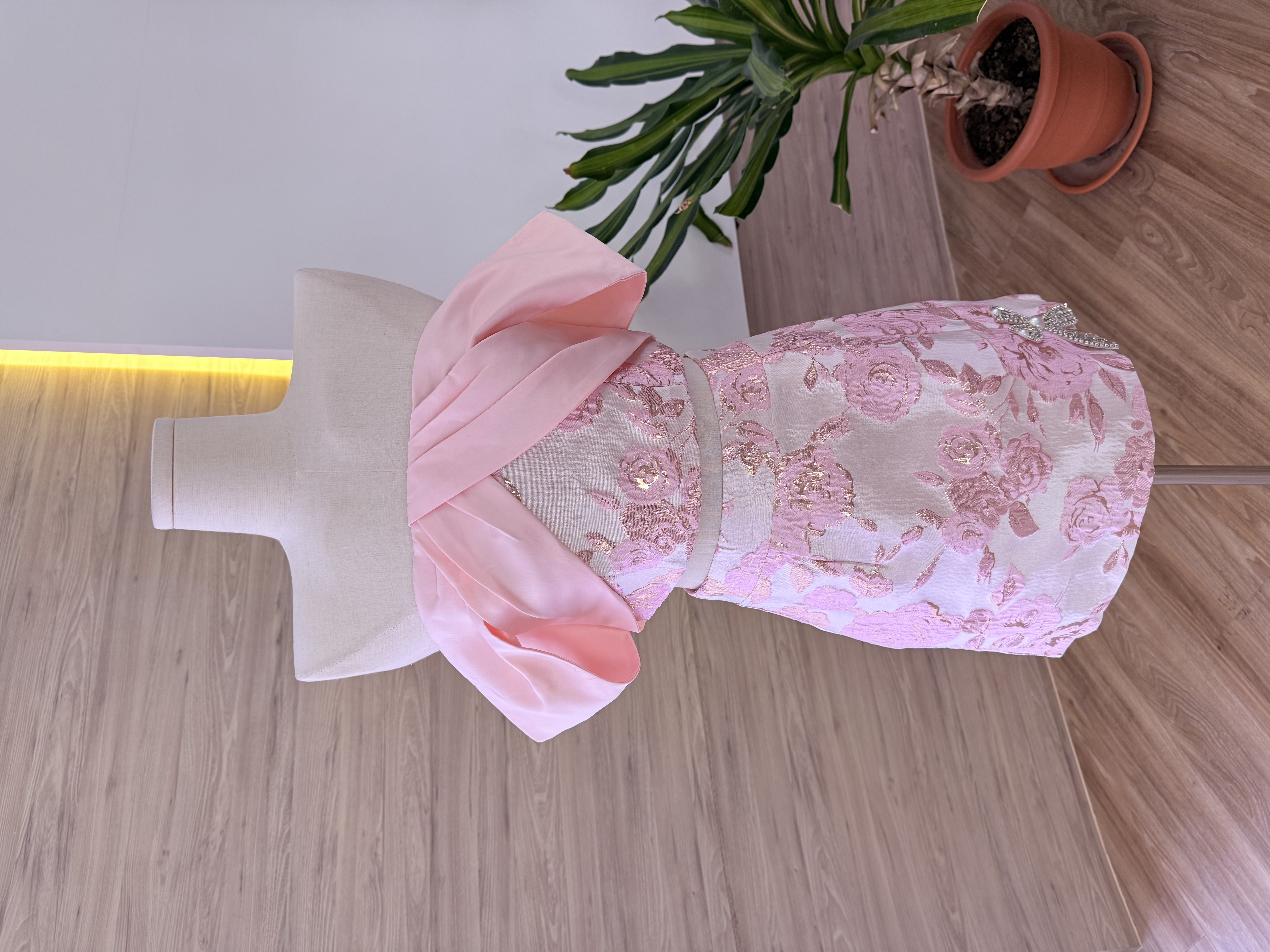 Charmaine Oriental Set Wear