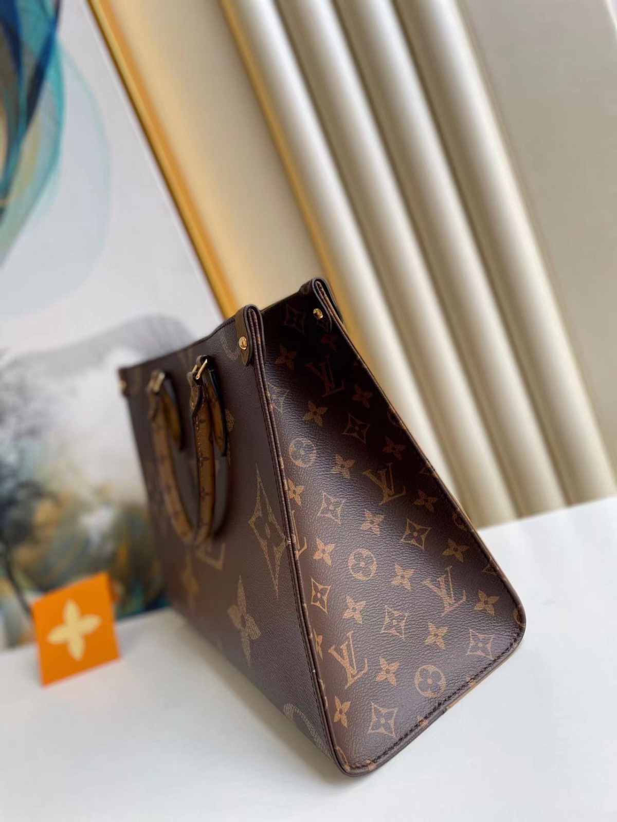 LV Onthego MM Monogram 雙色手挽袋 VIP Gift