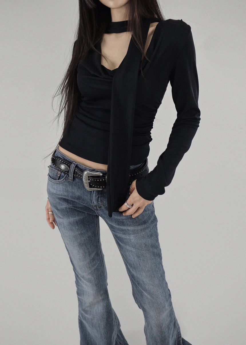 Wash Low-Rise Bootcut Denim