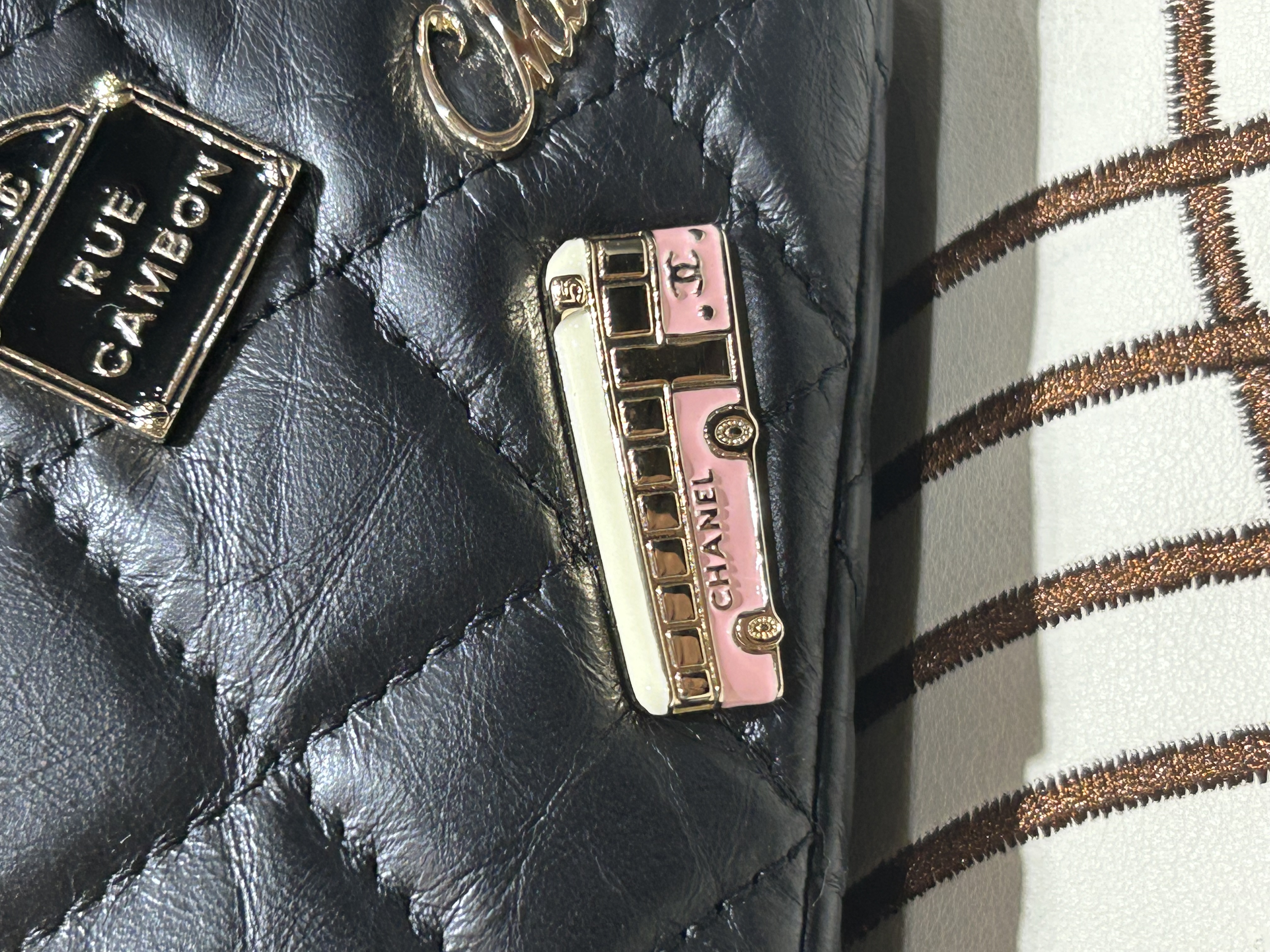 Chanel Double Zip Clutch With Chain Black Quilted Aged Calfskin Lucky Charms 2.55 Reissue Gold Hardware 100%Authentic ,98%new ✅25card ✅dust bag✅box