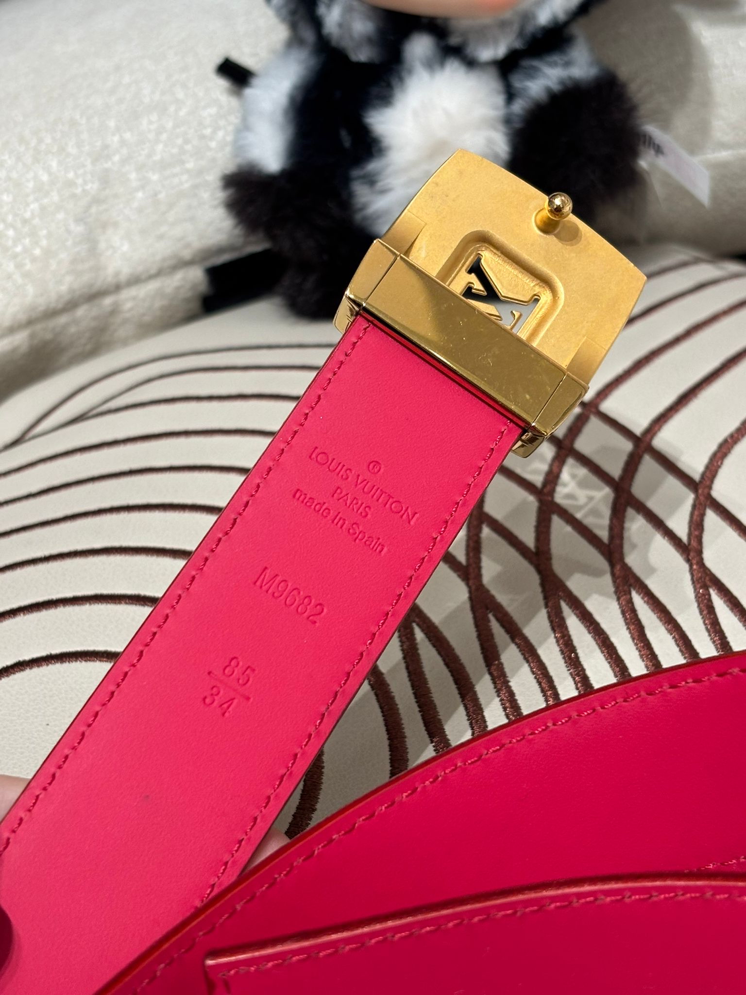 Lv belt 85cm 村上隆multicolour 100%Authentic, 98%New✅Dust bag