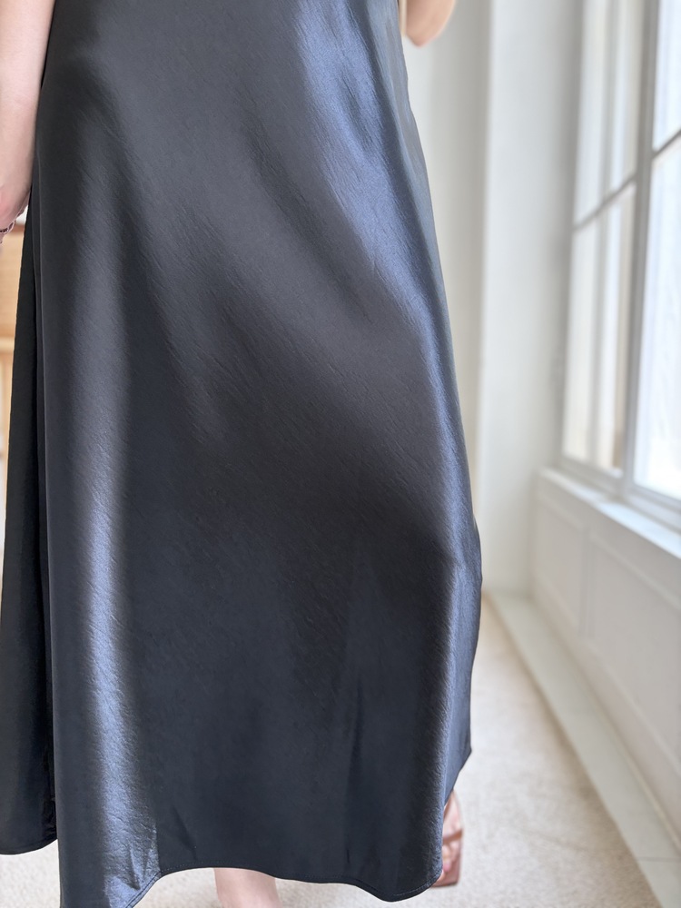 Satin Structured Skirt (Black)