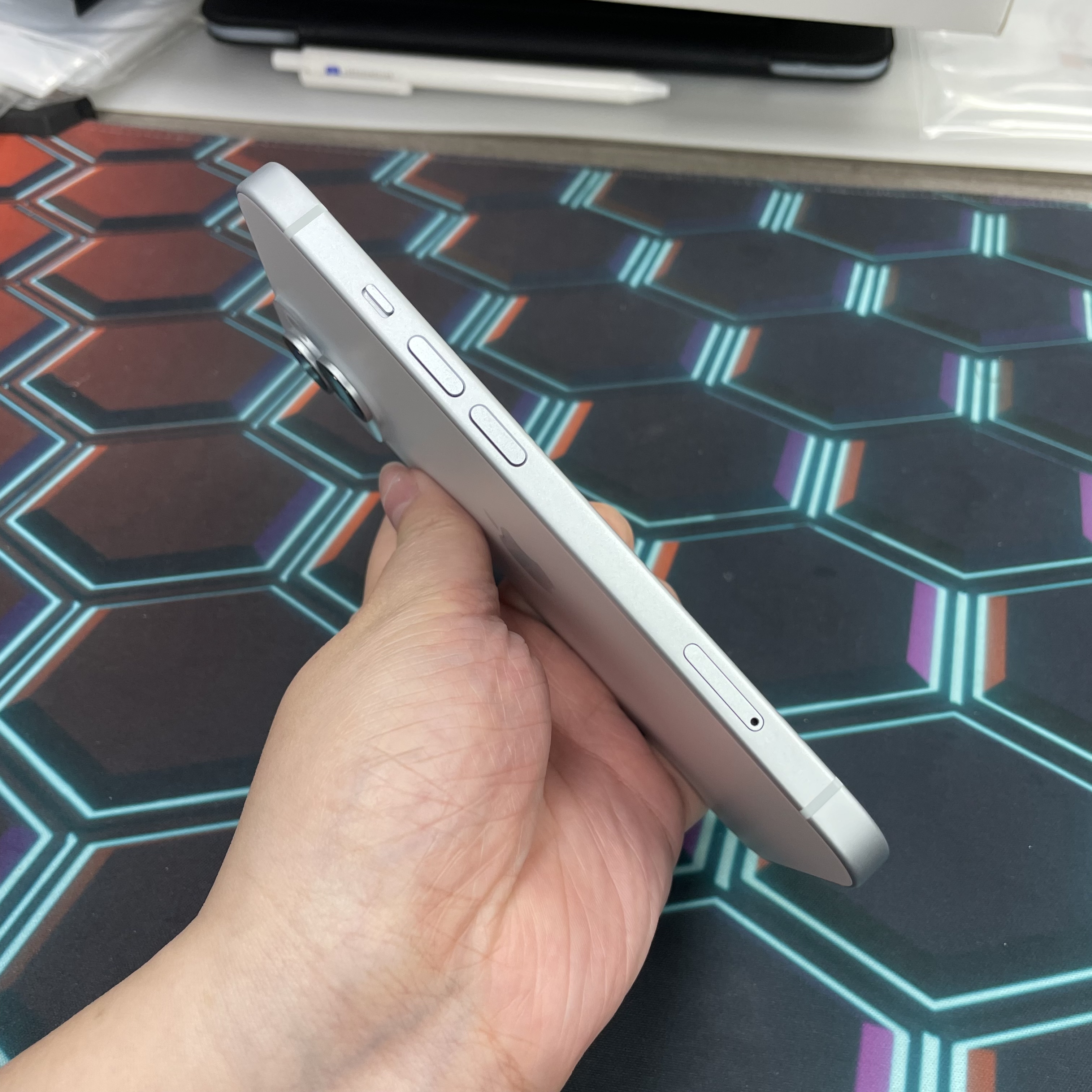 *7717 15 勁靚機 128GB 電84 藍色 blue