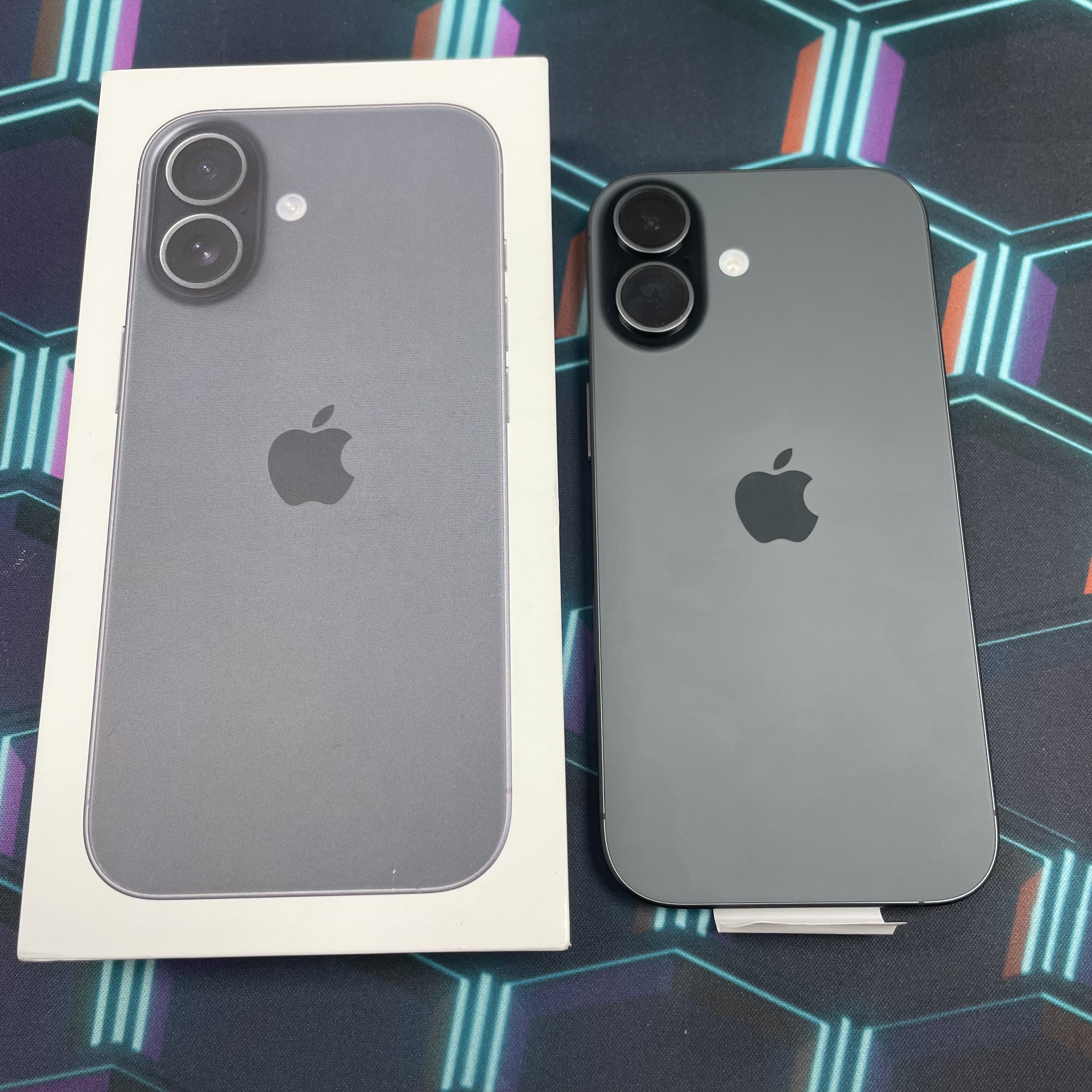 *6228 17 全新機 256GB 電100 黑色 black