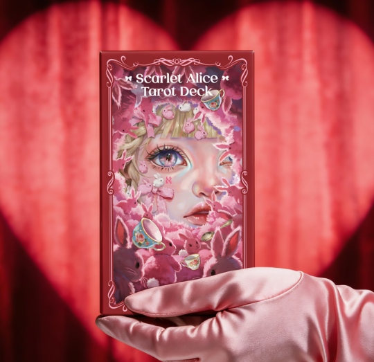 Scarlet Alice Tarot