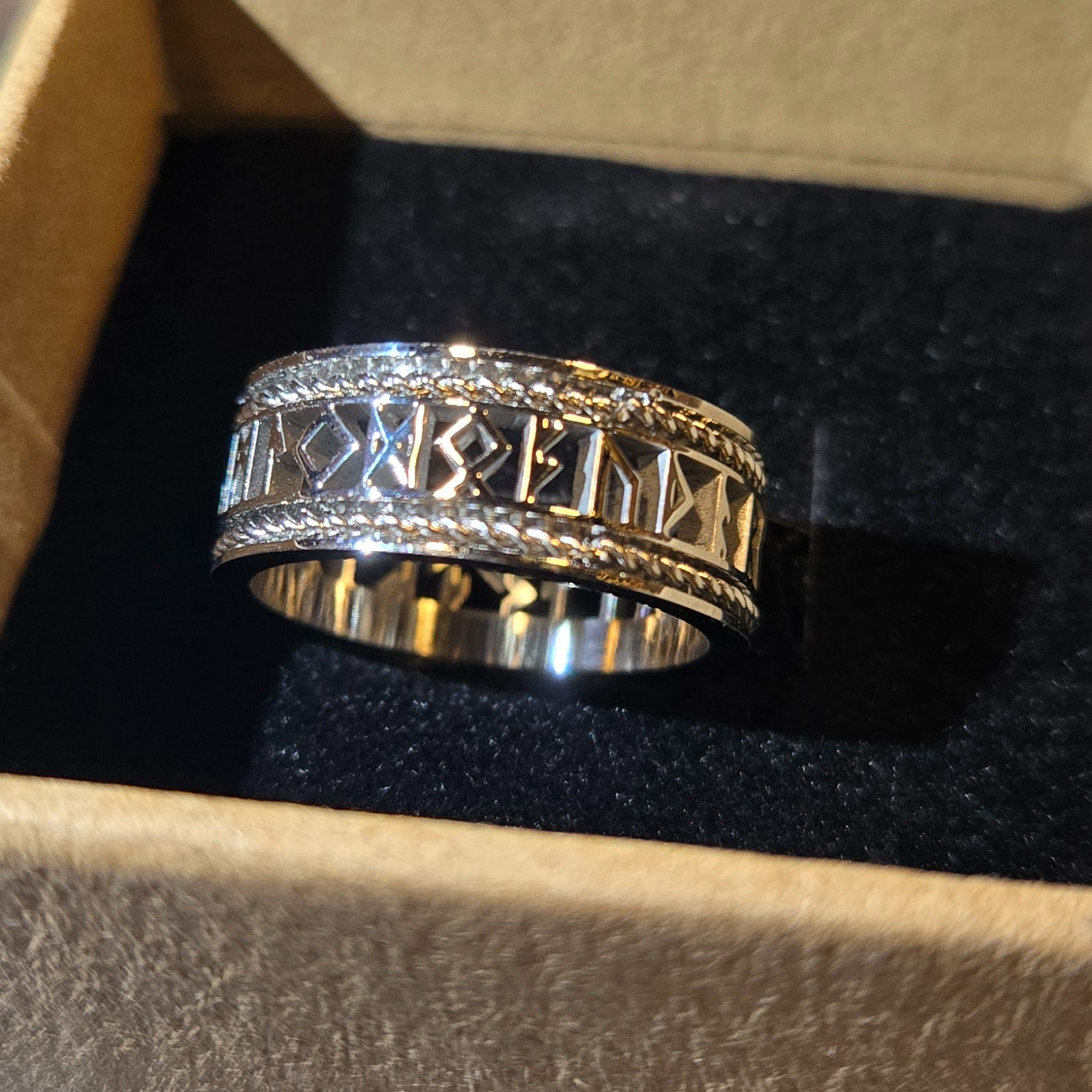 盧恩符文弗雷之赐復古麻花鏤空魔法指環  Rune Frey Retro Braided Hollow Magic Ring