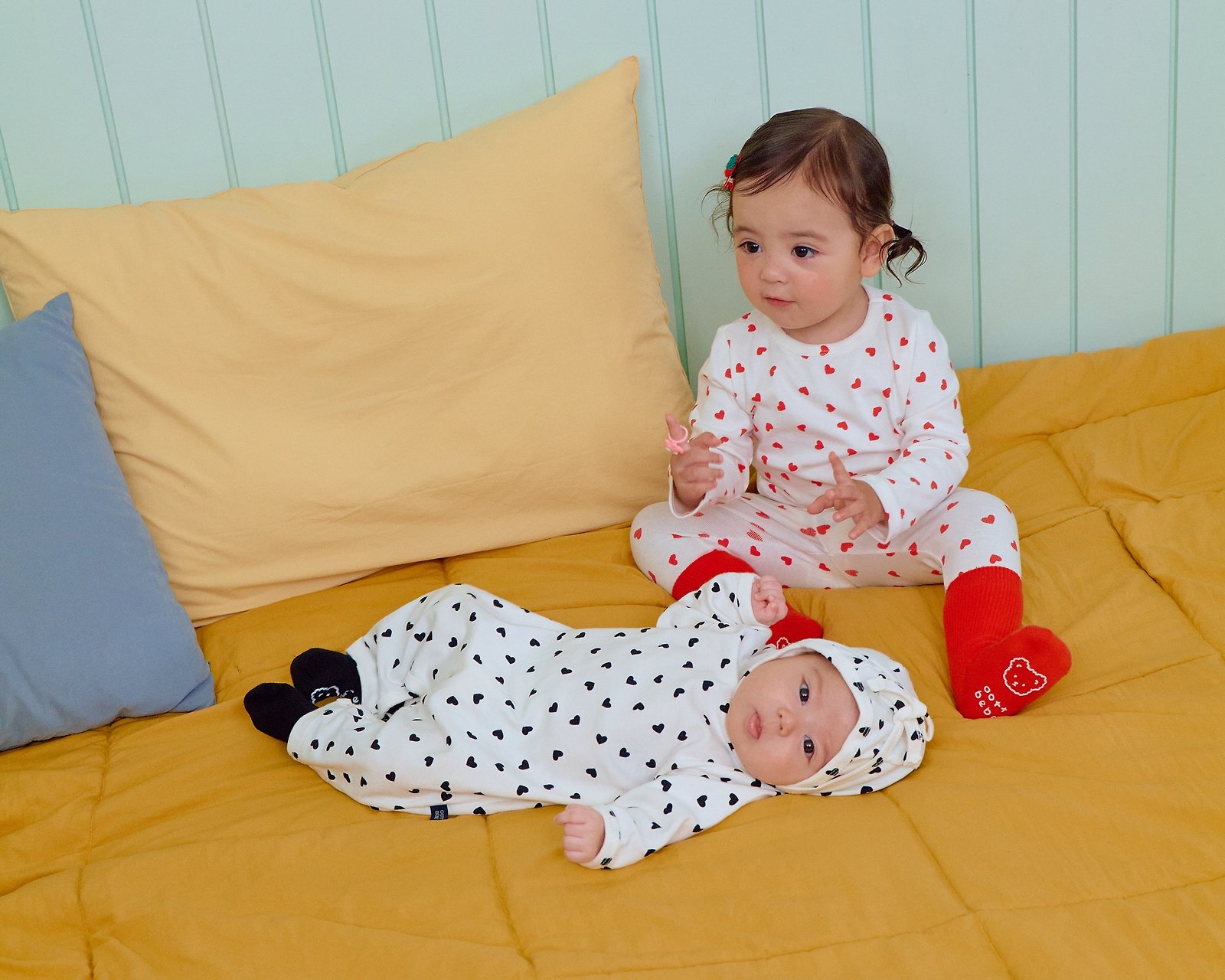 OOTT | (bebe) Petit Heart Full-Body Suit + Bonnet Set