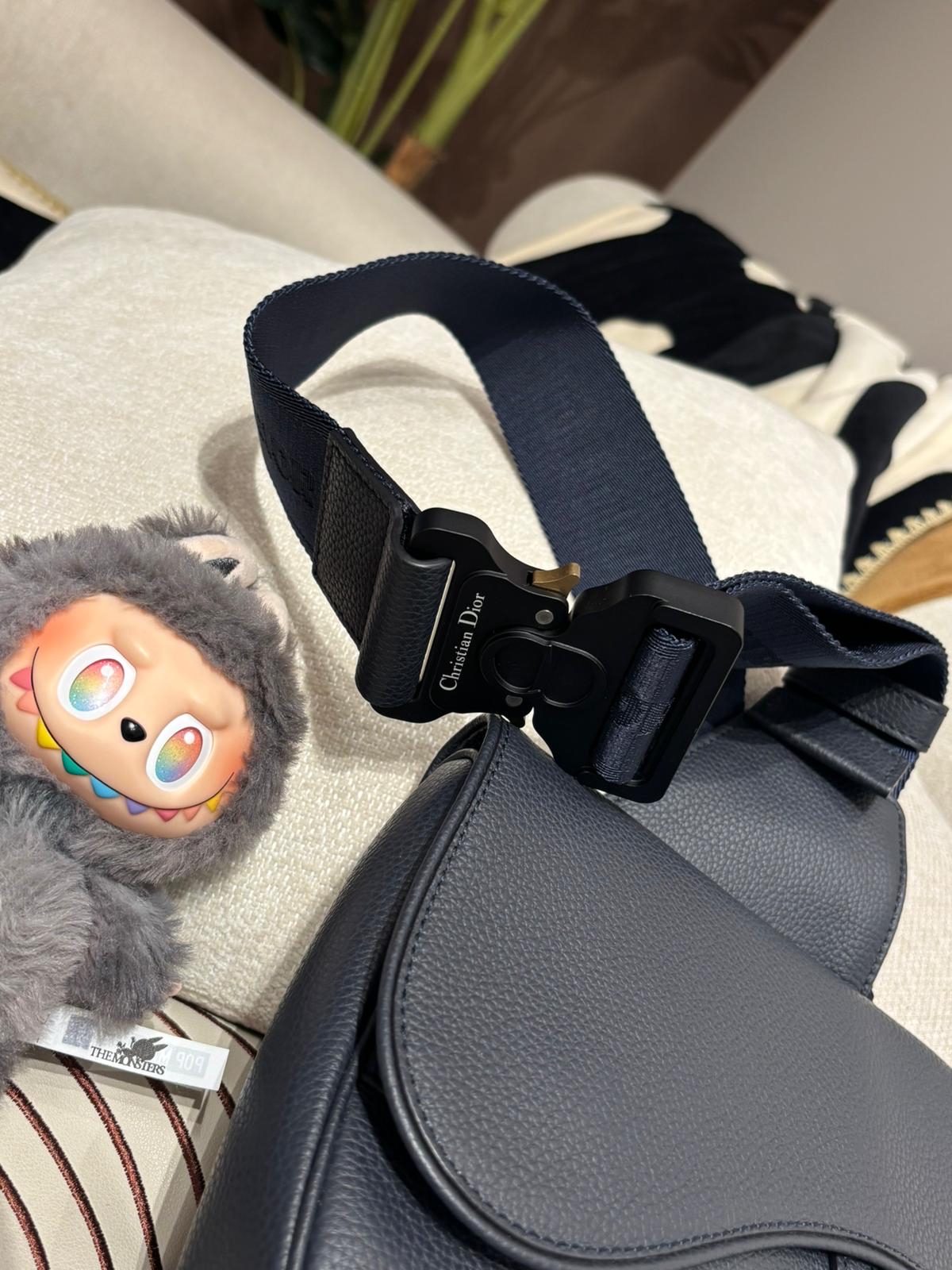 Dior saddle bag calfskin men  100%Authentic ,98%new✅dust bag  
