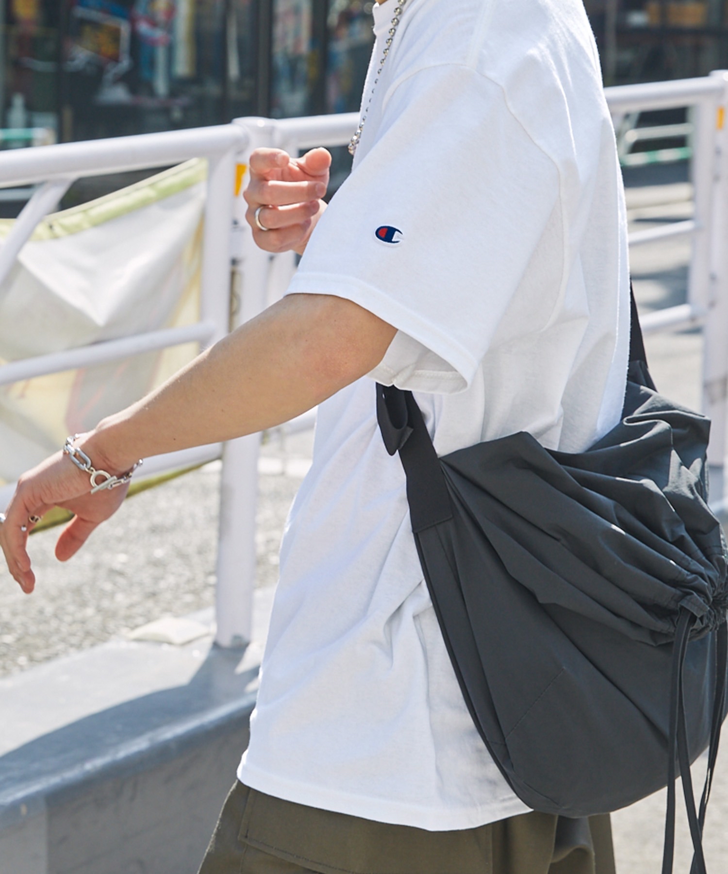 日本直送 Champion Authentic T-SHIRTS/冠軍 棉質 T恤純色T 上衣 限時特價中