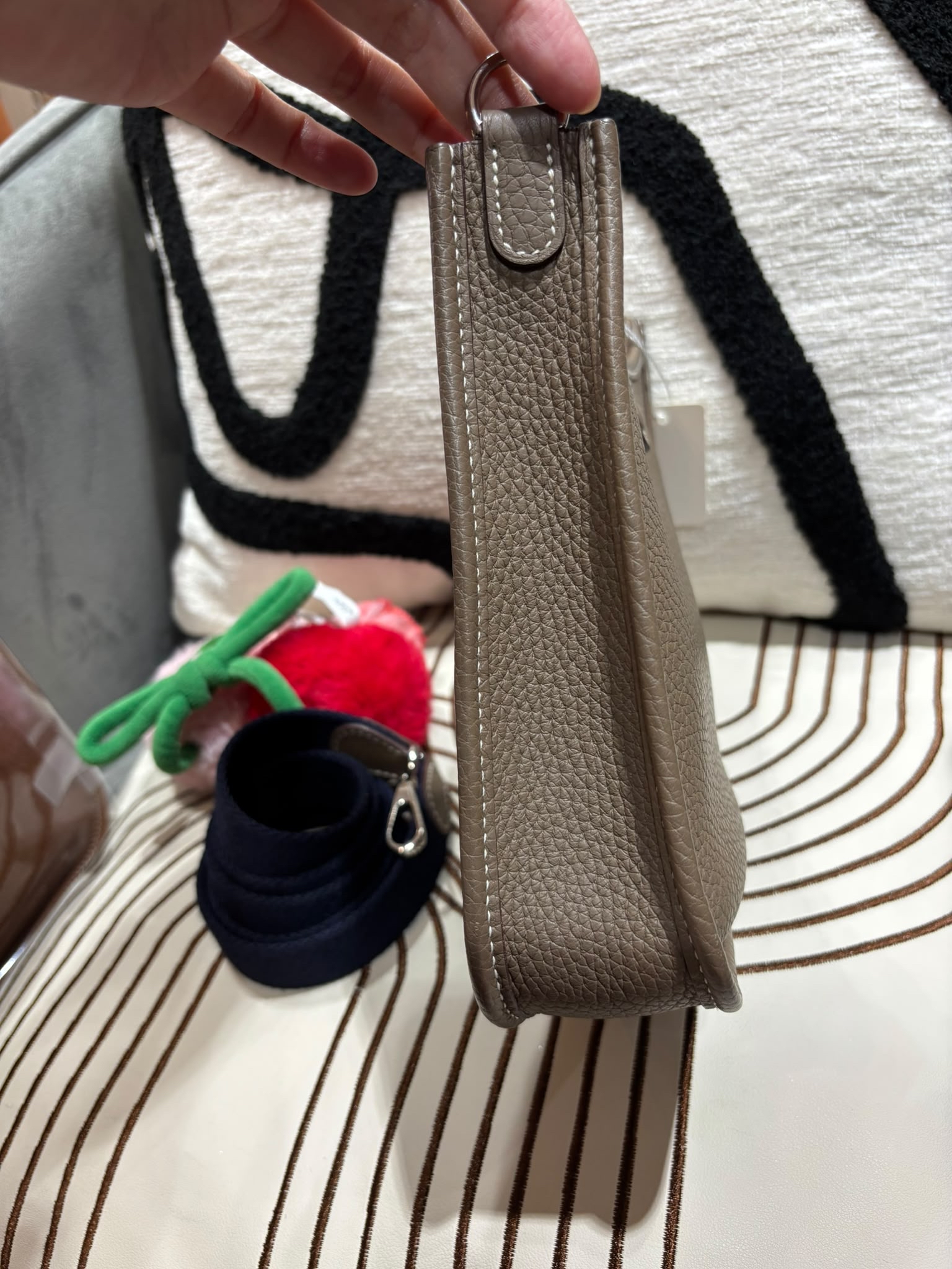 Hermes mini Evelyne,STAMP Z 大象灰 Etoupe 100%Authentic,98%new ✅內袋✅Dust bag