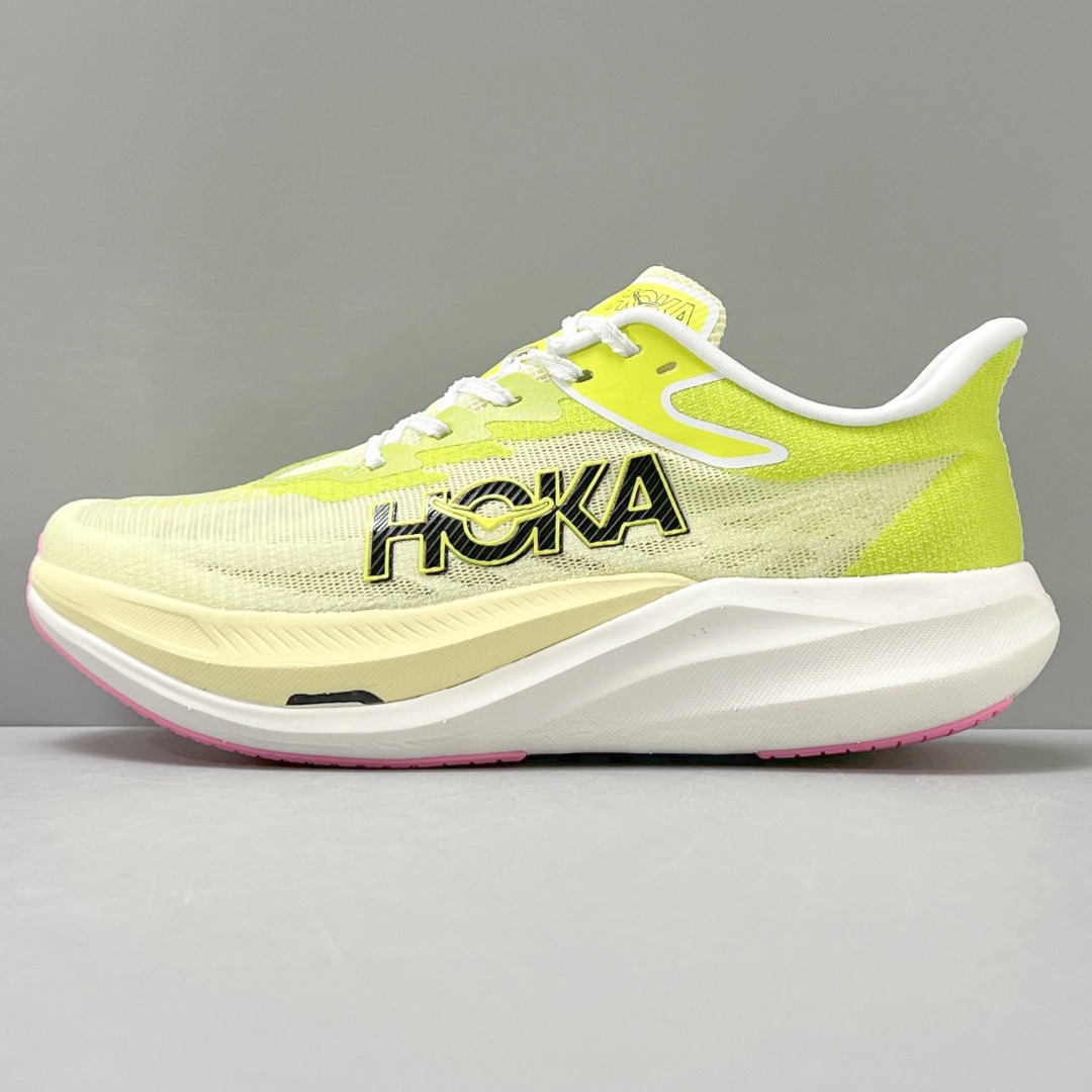 HOKA Rocket X 3