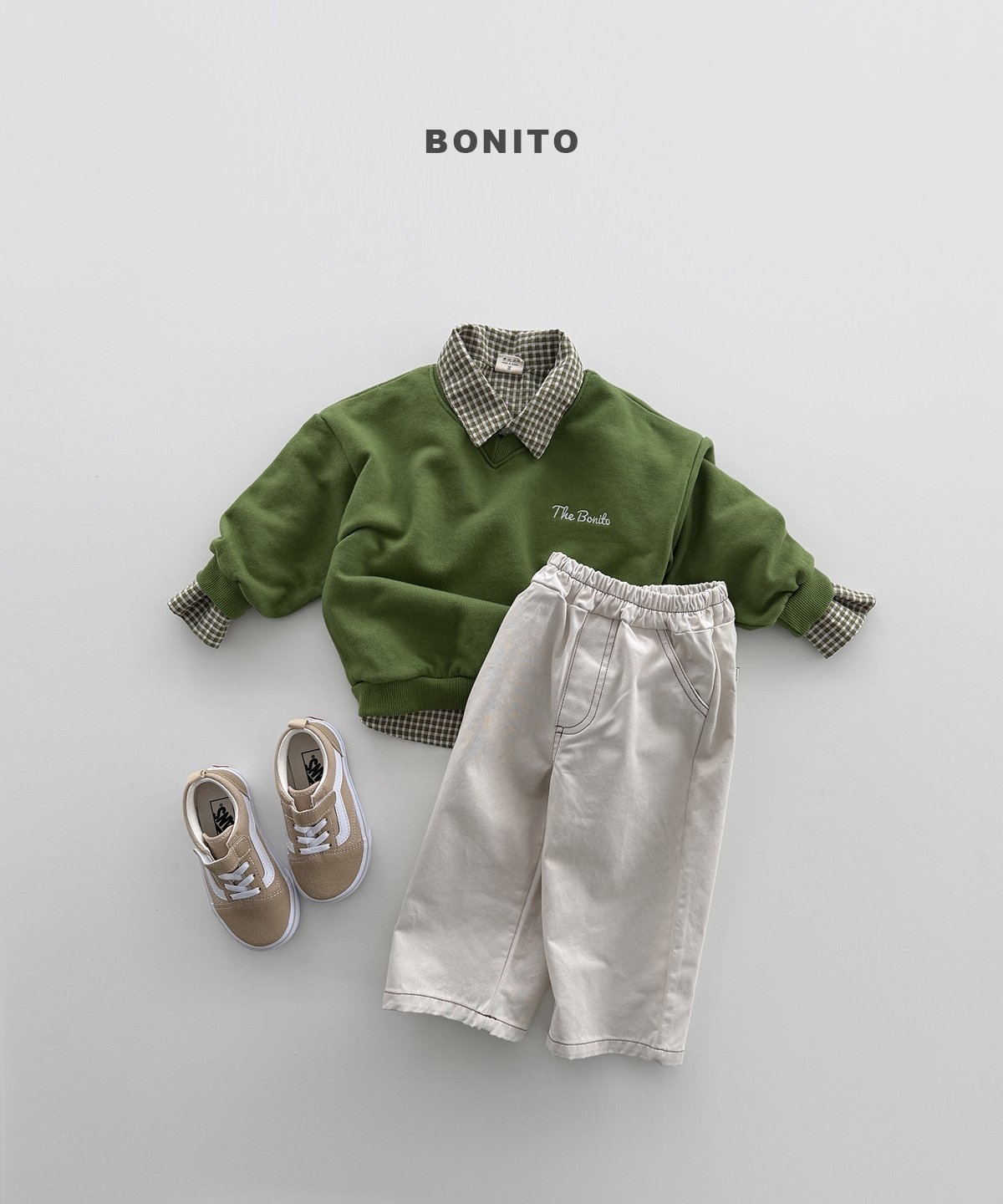Bonito | V-neck man to man