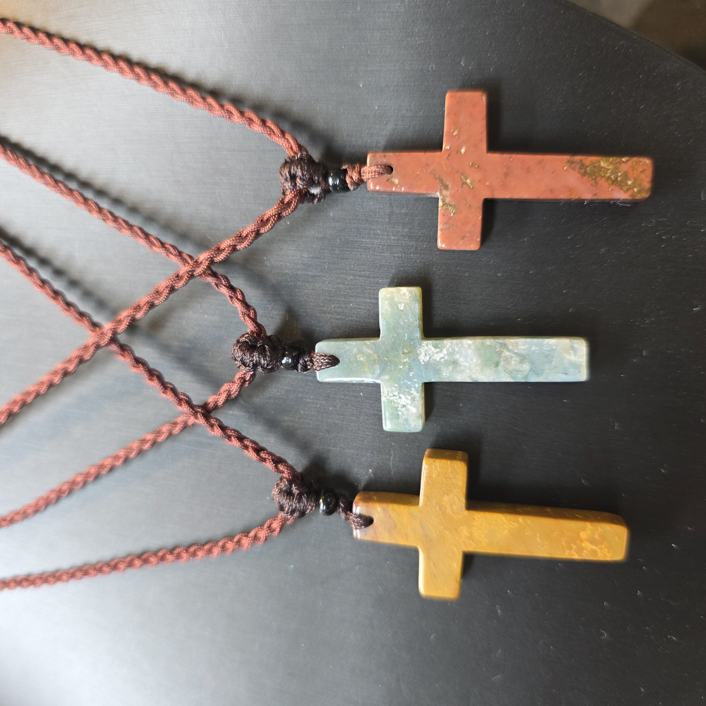 瑪瑙十字架織繩頸鏈