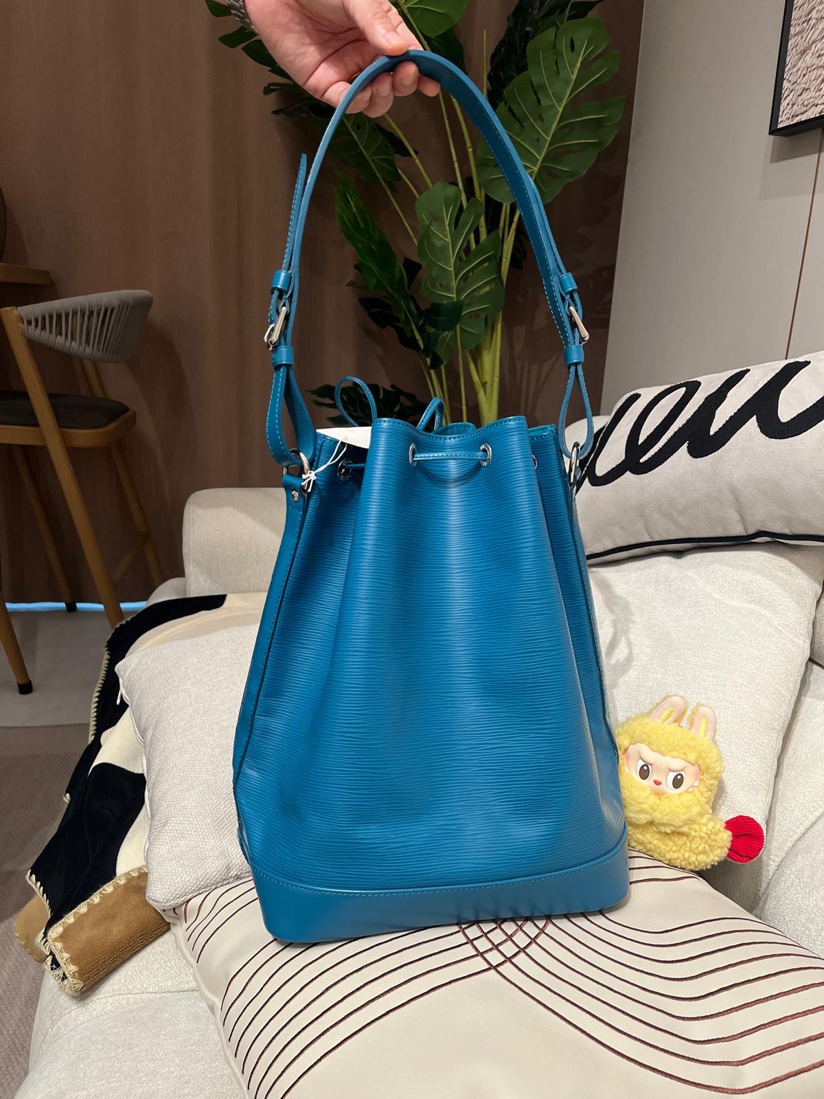 Lv Noe mm bucket bag epi leather 100%Authentic, 95%new ✅Dust bag