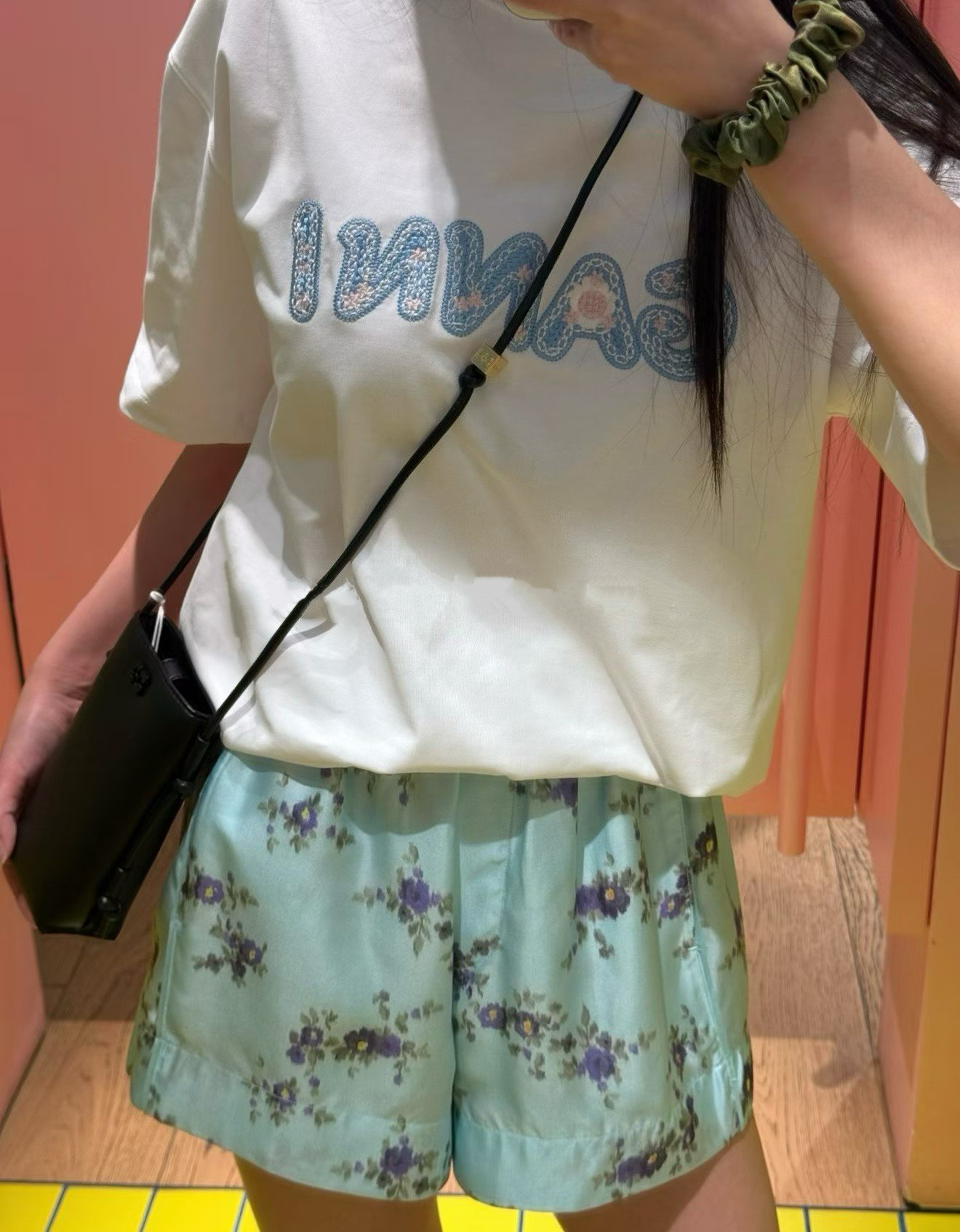 Ganni 白色短款 logo tee✨Size XS/S/M/L