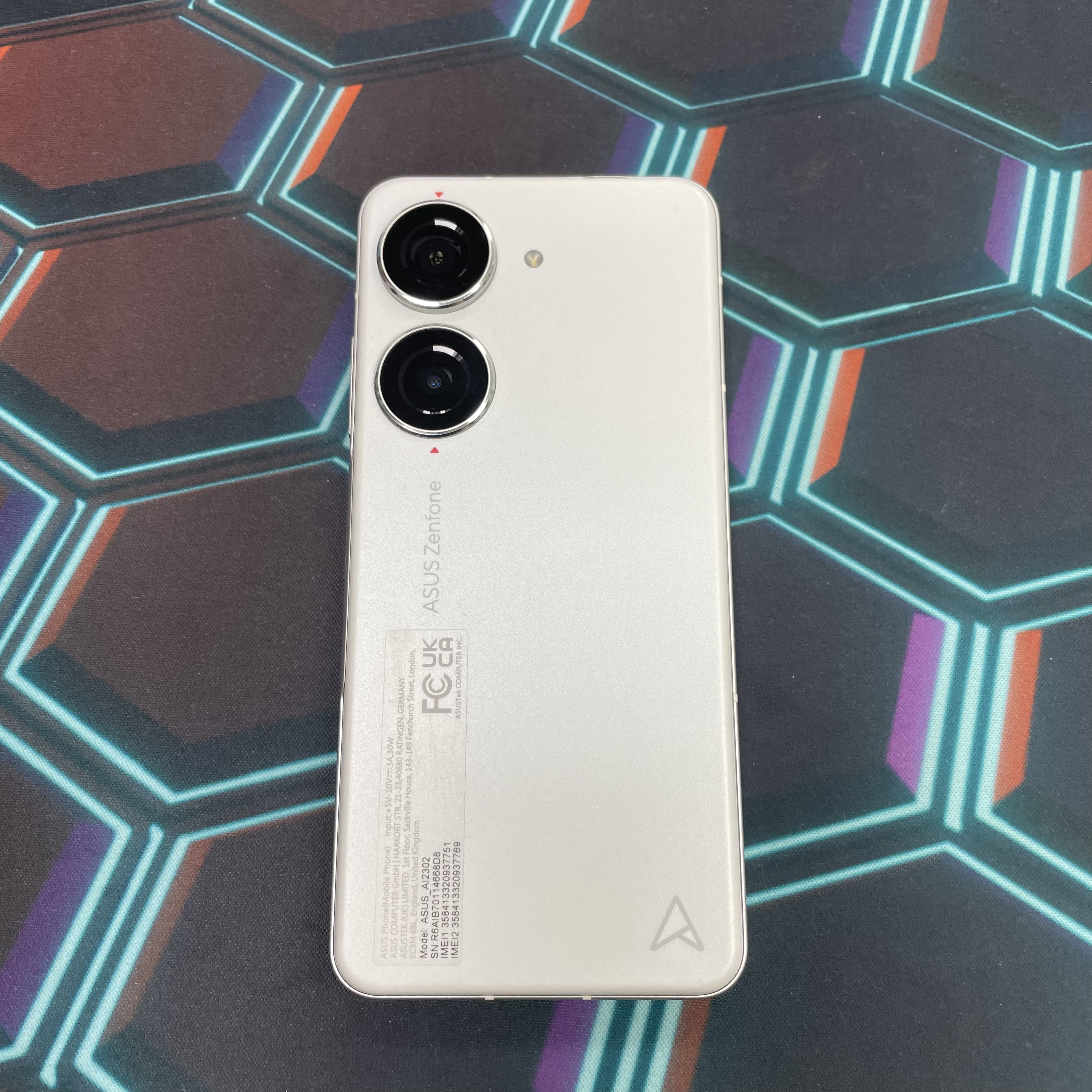 *7782 Zenfone 10 完美機 8+256GB 白色 white