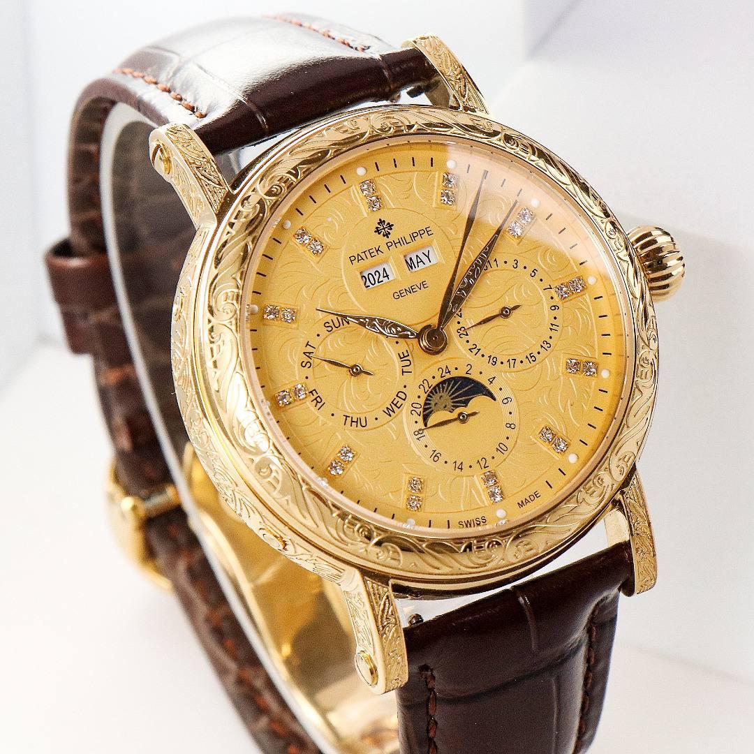 【铁划银钩 苍劲有力】高颜值新品 古朴。复古。精湛的工艺！ 年度最佳典藏之作——百达翡丽古典超级复杂多功能 万年历功能腕表 团队历时两年多精心设计，不计成本，敢为人先，力求完美，克服重重难关，突破多层技术瓶颈，机芯型号为CH 29-535 升级版，质量稳定！【表带】经典意大利小牛皮表带，纹路清晰，质感好。搭配圈市面最顶级的百达翡丽灯笼表扣，通用原装无压力。 优雅的Calatrava雕花表壳极具个性，42毫米的表径适配大众男性手寸，与专柜一致，非常商务可亦休闲。