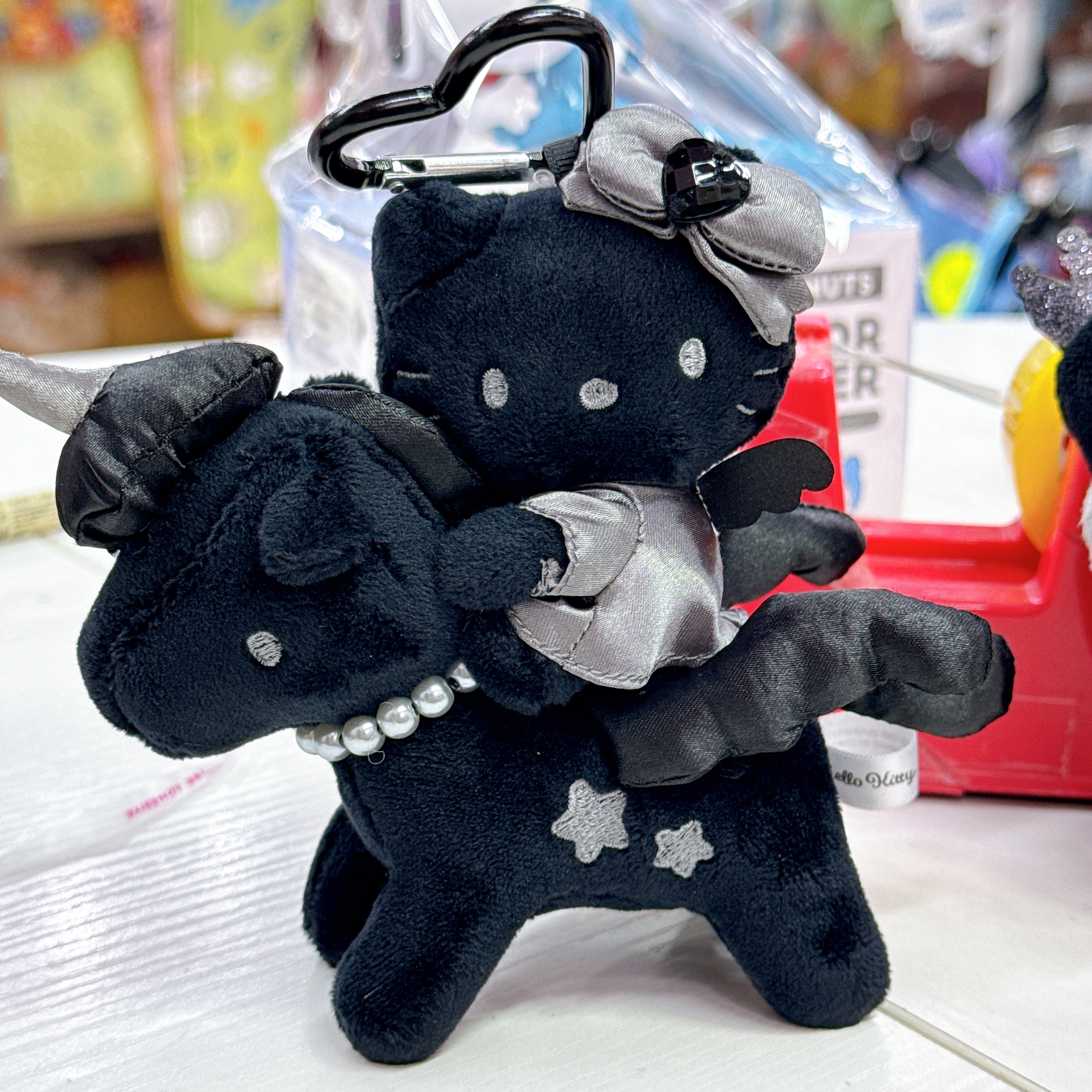 日本直送Hello Kitty天鵝/獨角獸公仔掛飾