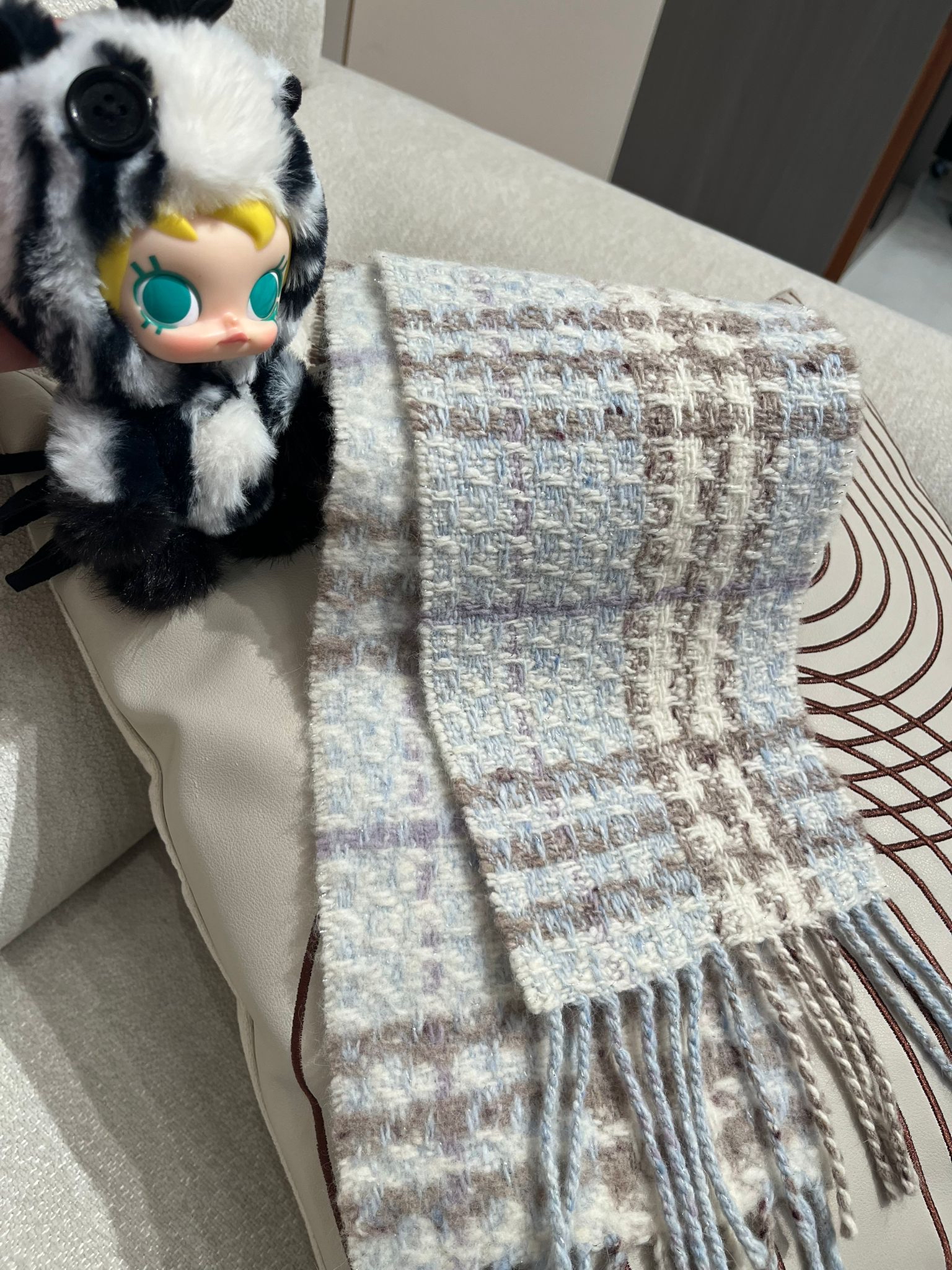 未使用品 Burberry兔毛加羊毛頸巾 100%Authentic, Unused 