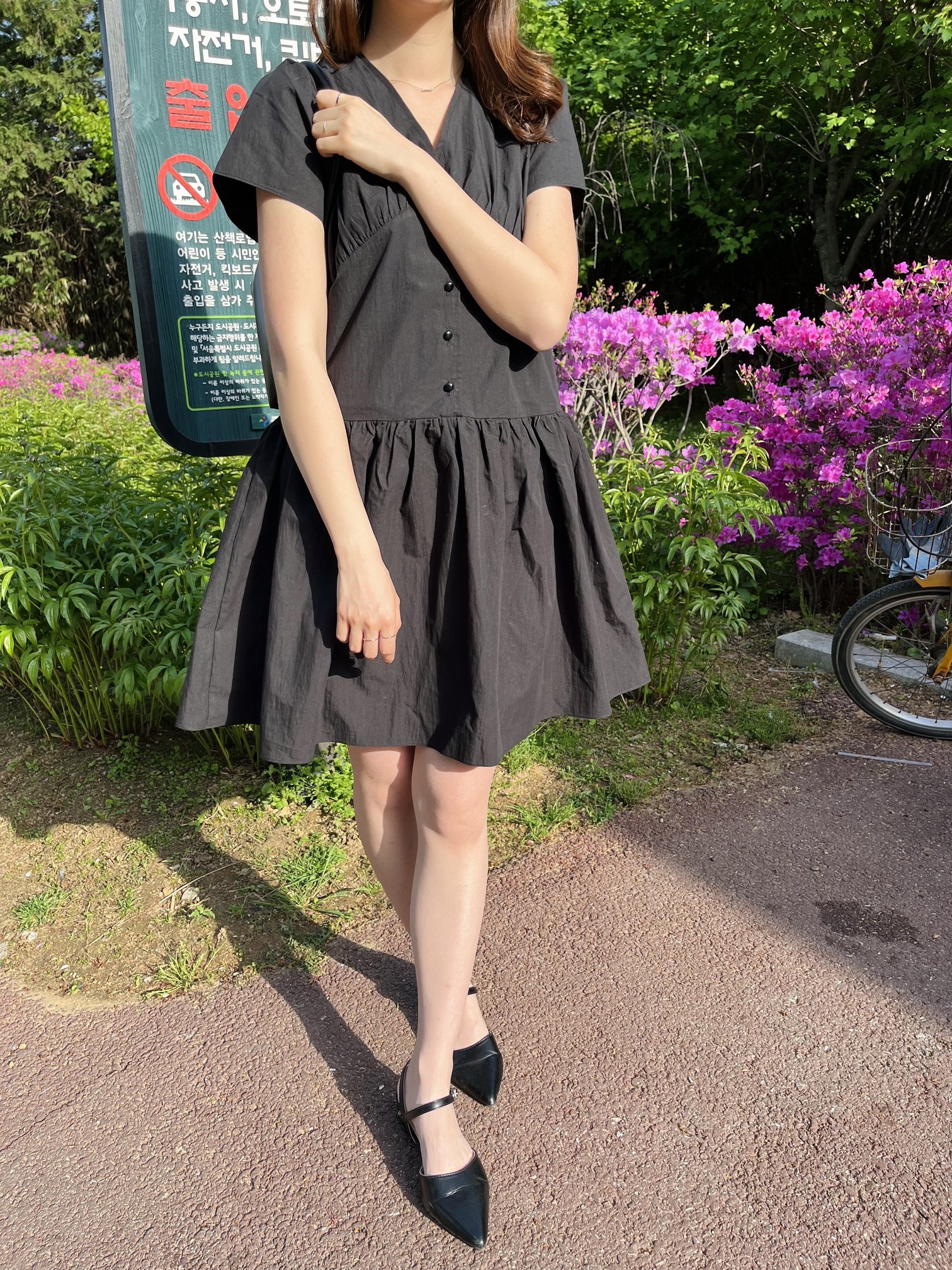 Airy Button Front Long Dress (Black)