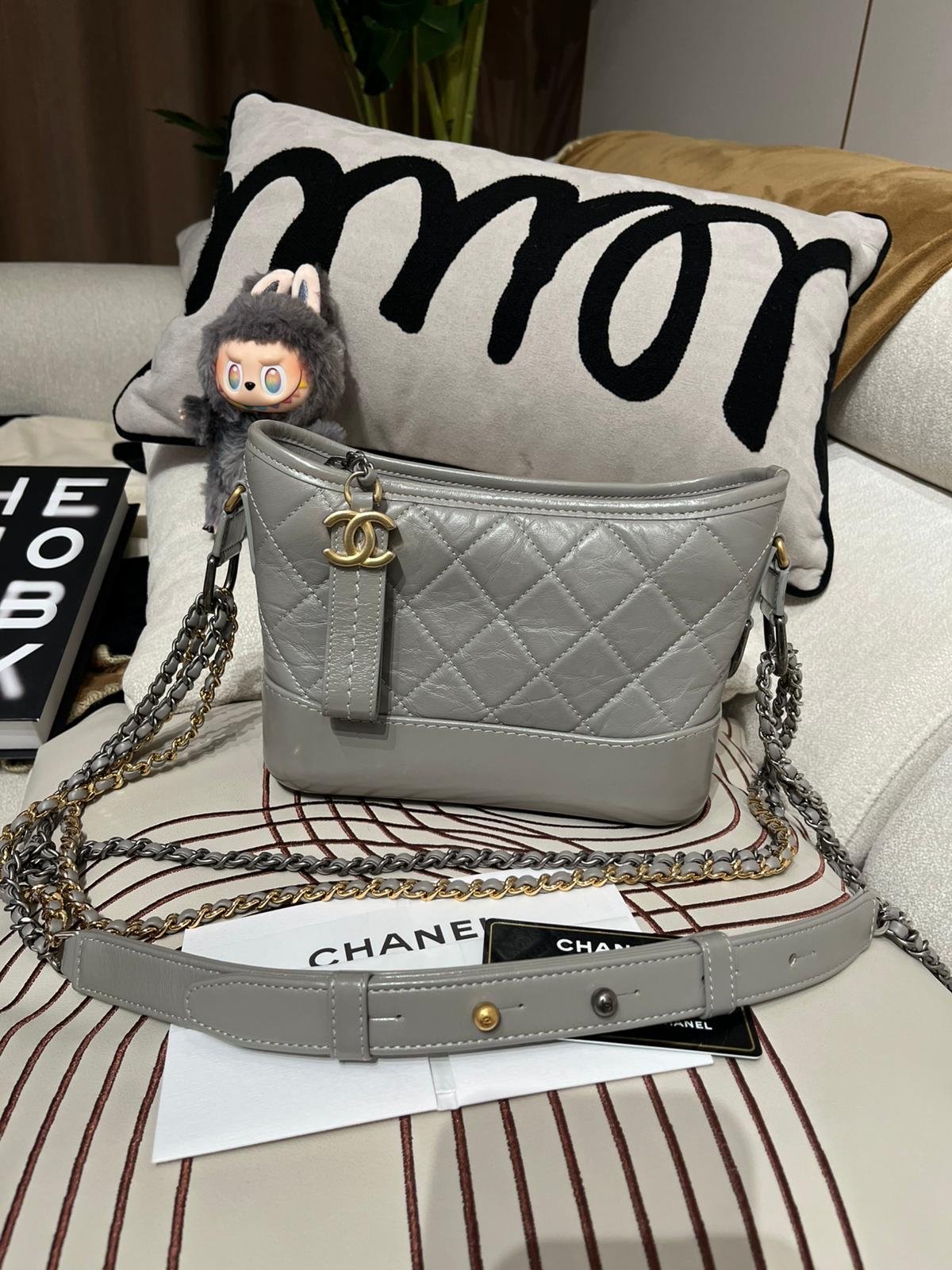 Chanel Gabrielle hobo small 100%Authentic ,98%new  ✅專門店收據✅card✅dust bag✅box