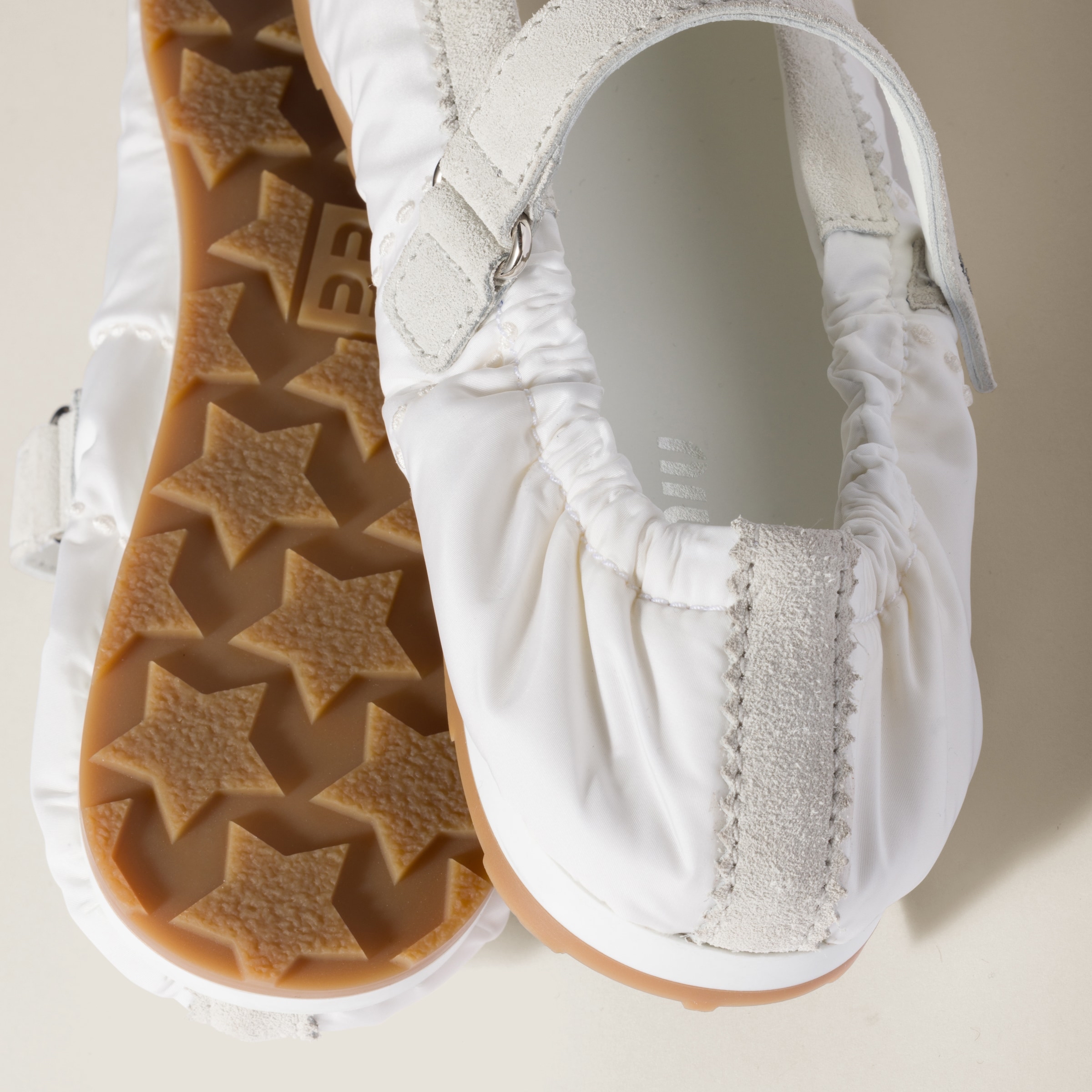 限時優惠✨訂貨📮MIUMIU 芭蕾舞鞋🤍🩶 Size 36/38/38.5/39/40