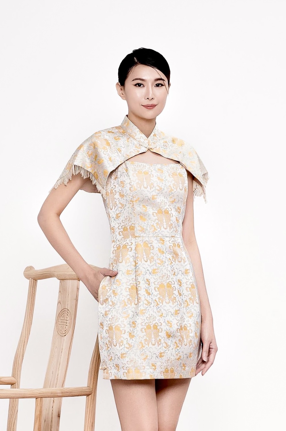 CD2132 Cloud Tassel Silk Cheongsam