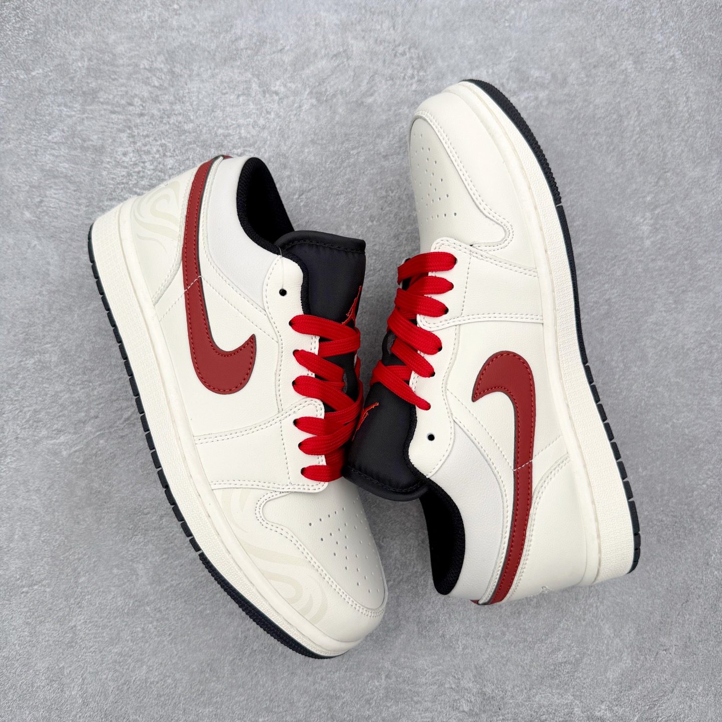 Nike Air Jordan 1 Low SE