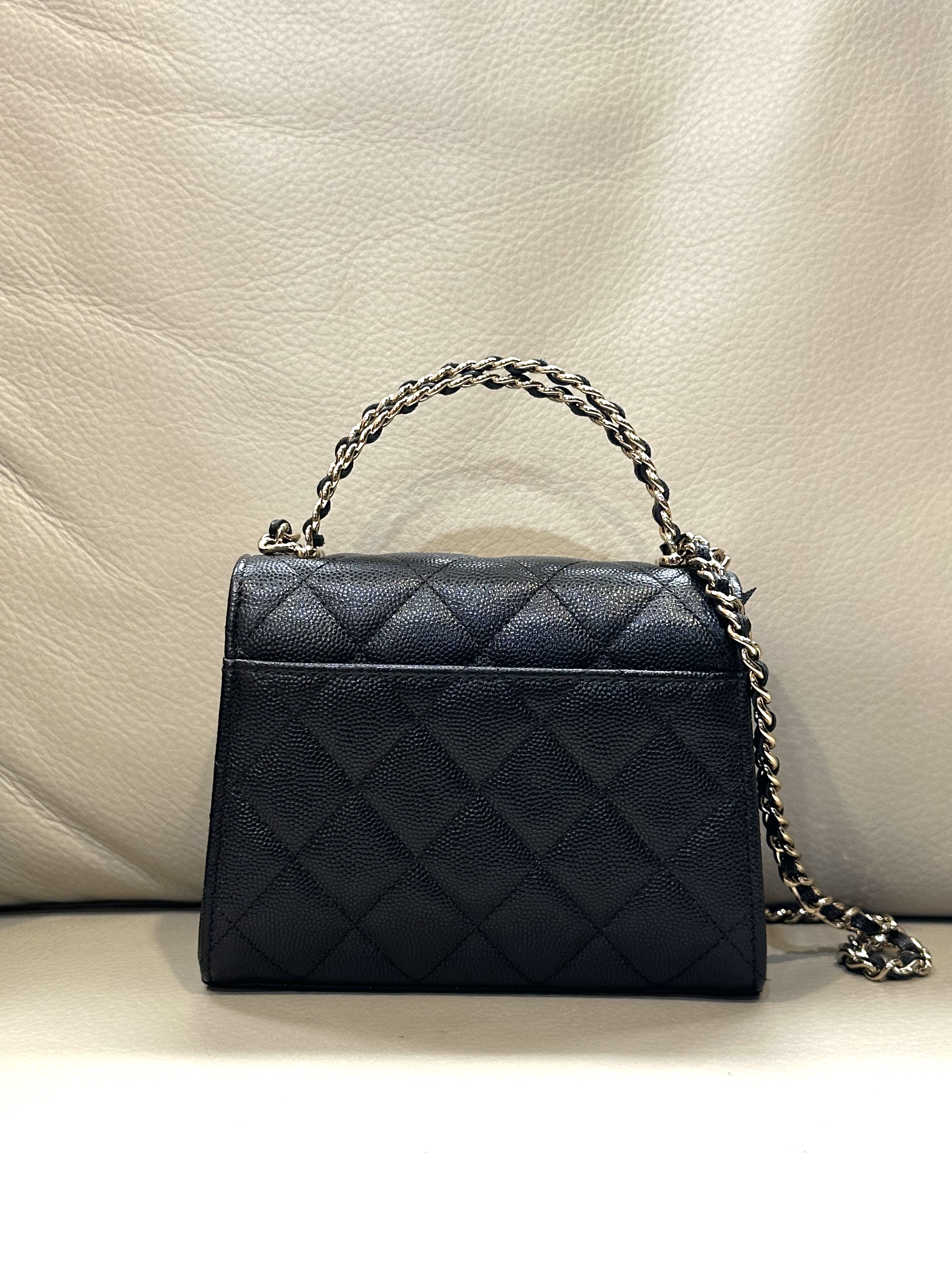 Pre-owned Chanel Mini Kelly bag / Product Code: 26040504
