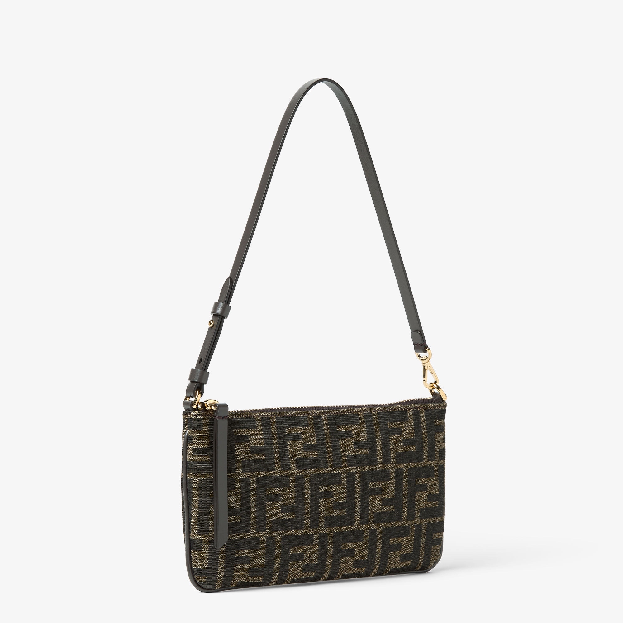 限時優惠✨訂貨📮Fendi Baguette pouch  Size 20x12 放到電話 不是廢包 可上肩~
