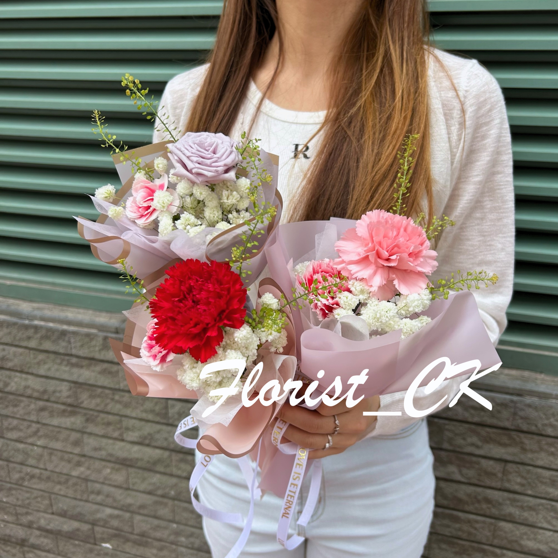 【2026 母親節推介】Luminary Petite｜迷你康乃馨玫瑰鮮花小花束  (預訂款，只限5月4日至10日限量供應)