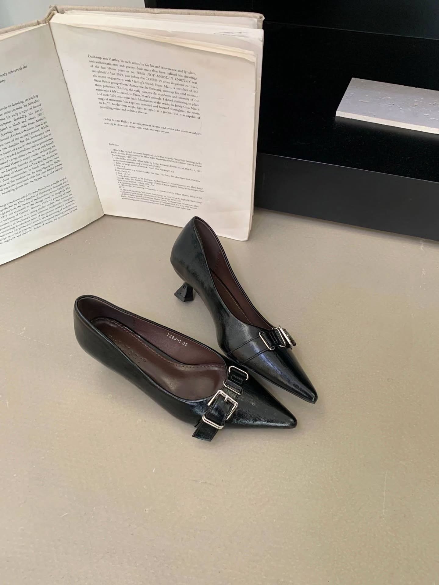 7388-1 时尚扣带高跟鞋 🇨🇳