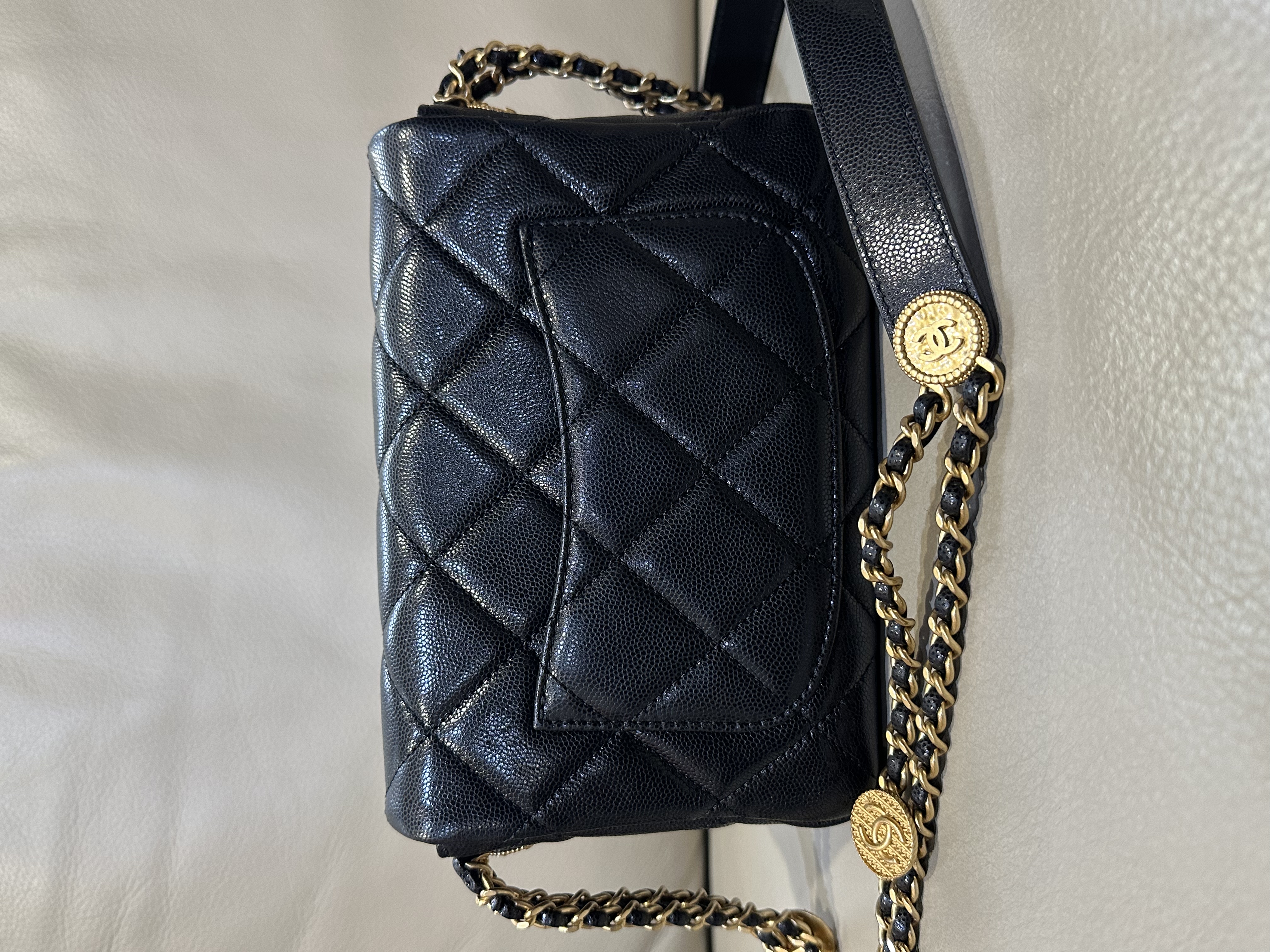 Pre-Owned Chanel Flap Bag / Product Code: 26040518