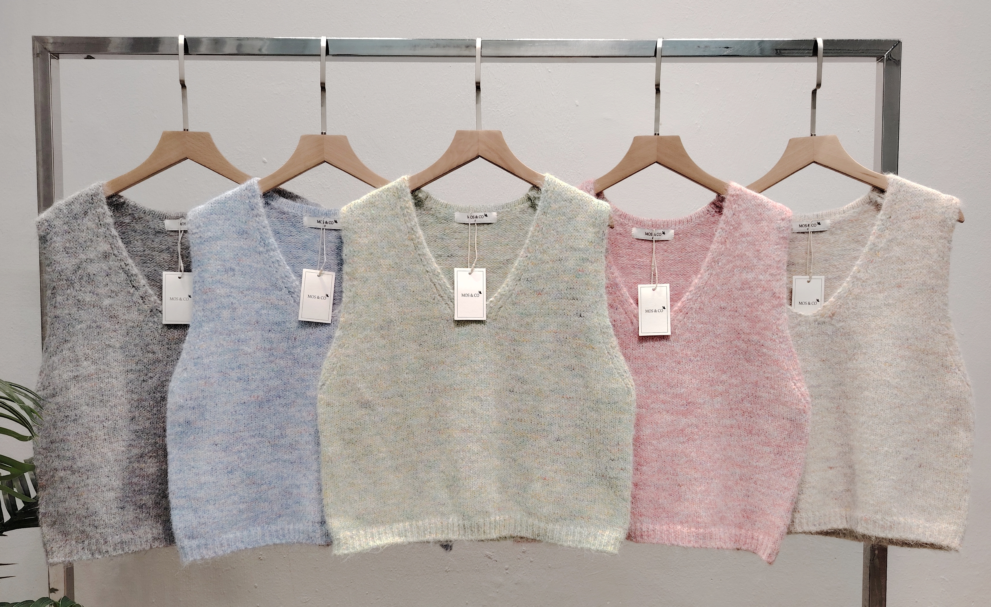 S5261 Knitted V Neck Vest